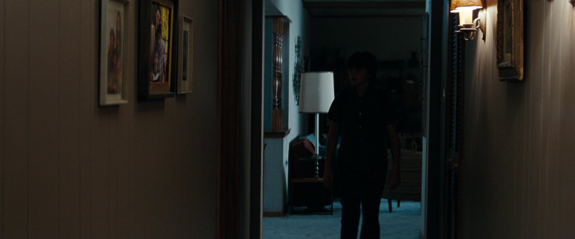 Super 8 (2011), wide, 2.40:1 — film still