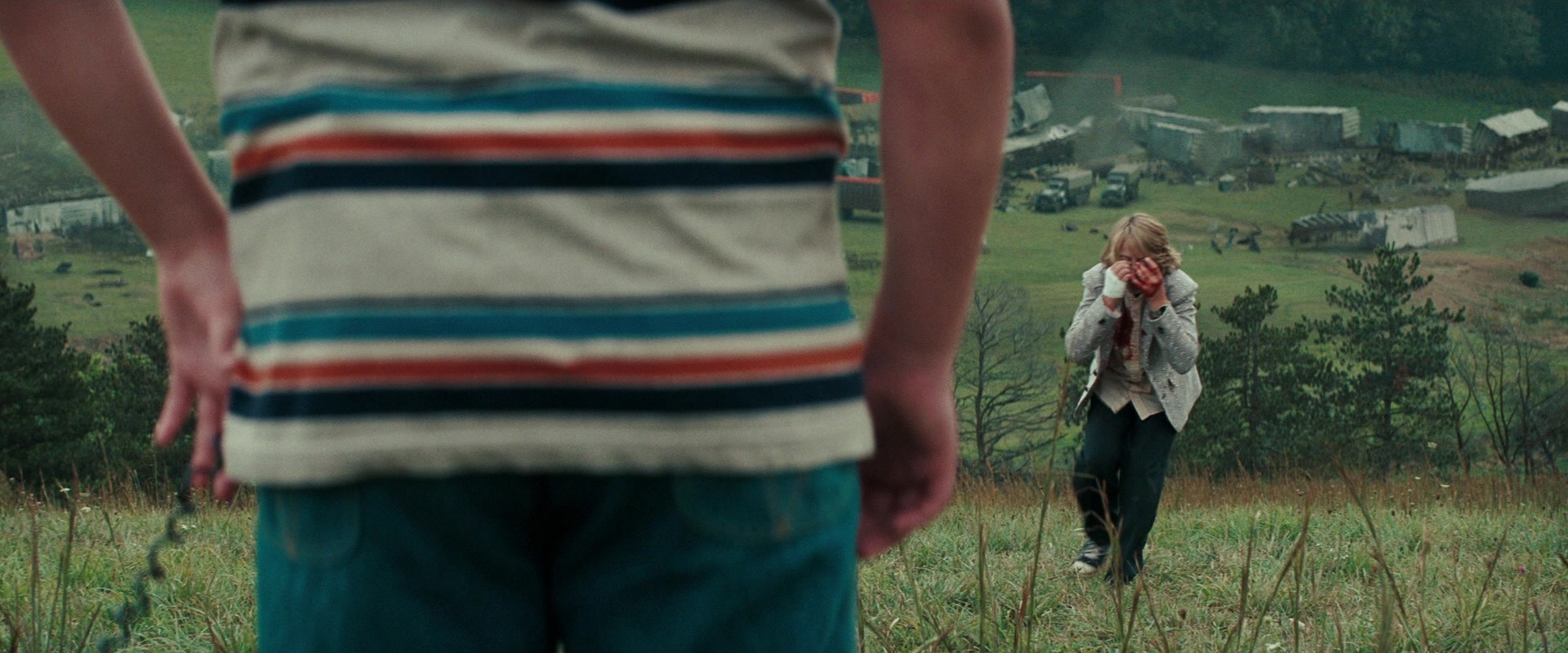 Super 8 (2011), wide, 2.40:1 — film still