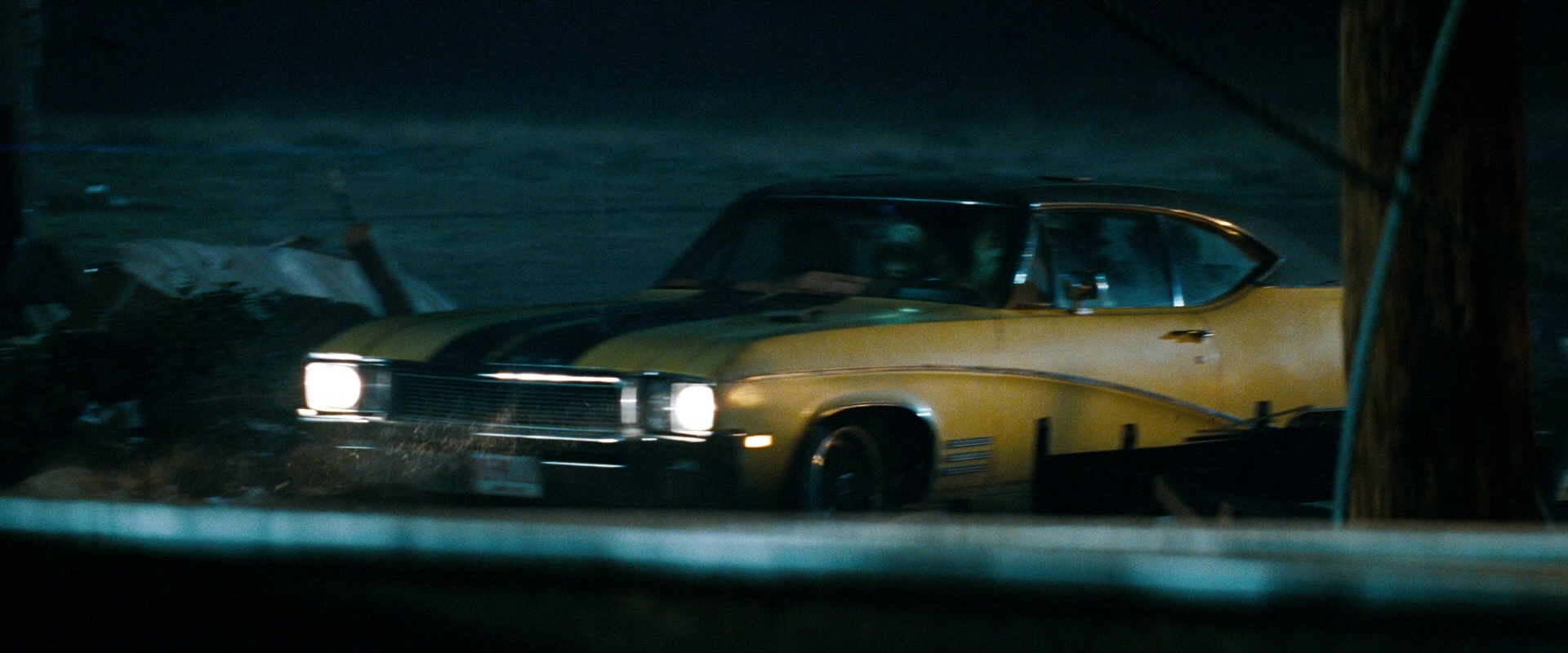 Super 8 (2011), wide, 2.40:1 — film still