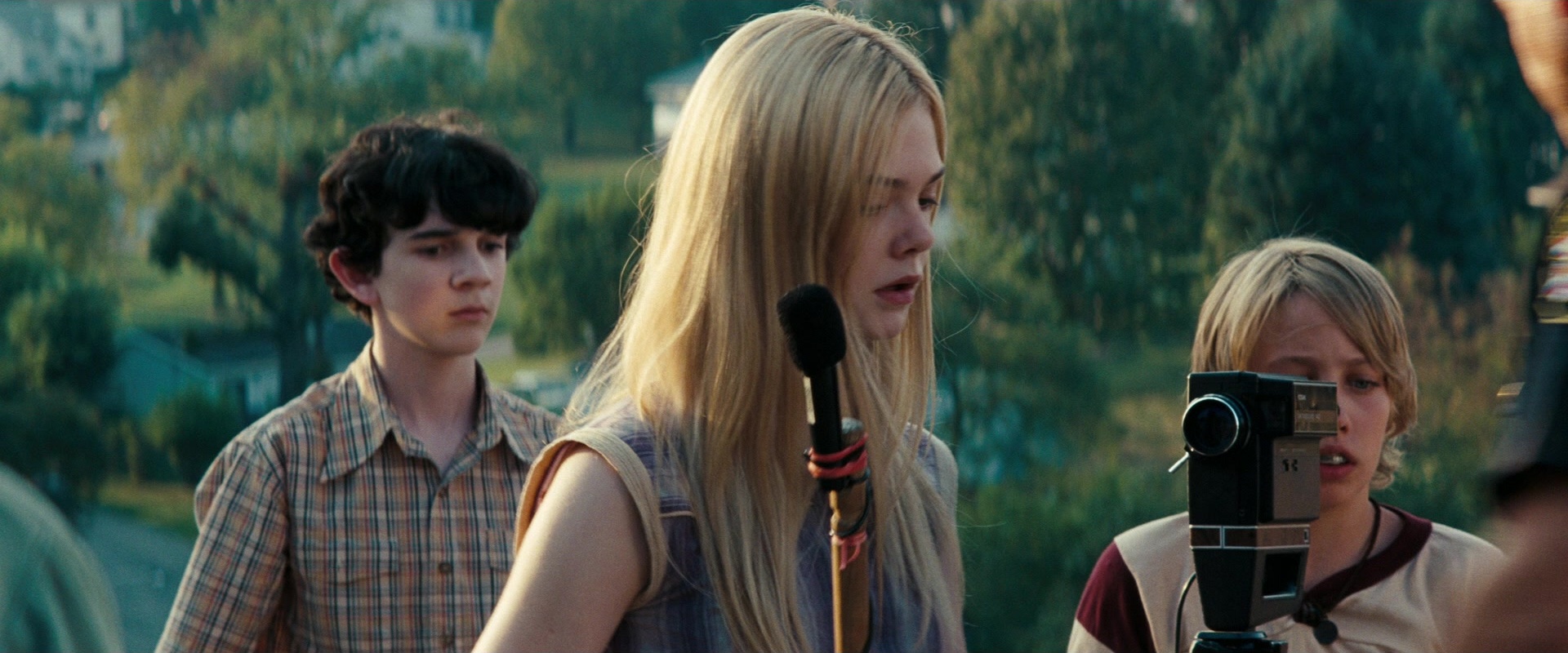Super 8 (2011), wide, 2.40:1 — film still