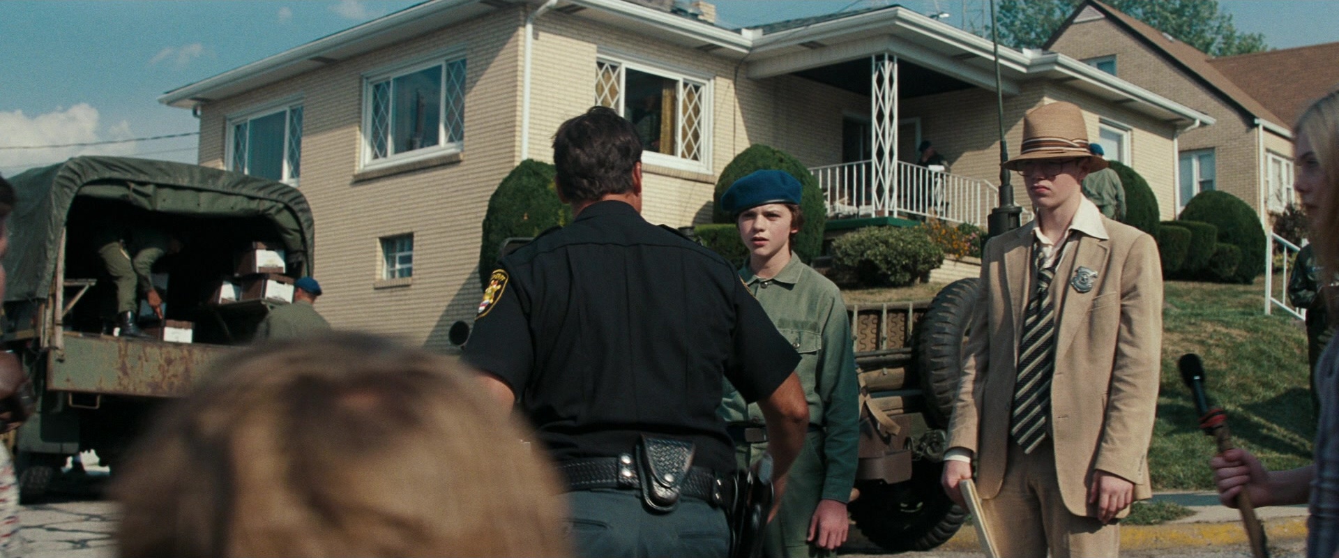 Super 8 (2011), wide, 2.40:1 — film still