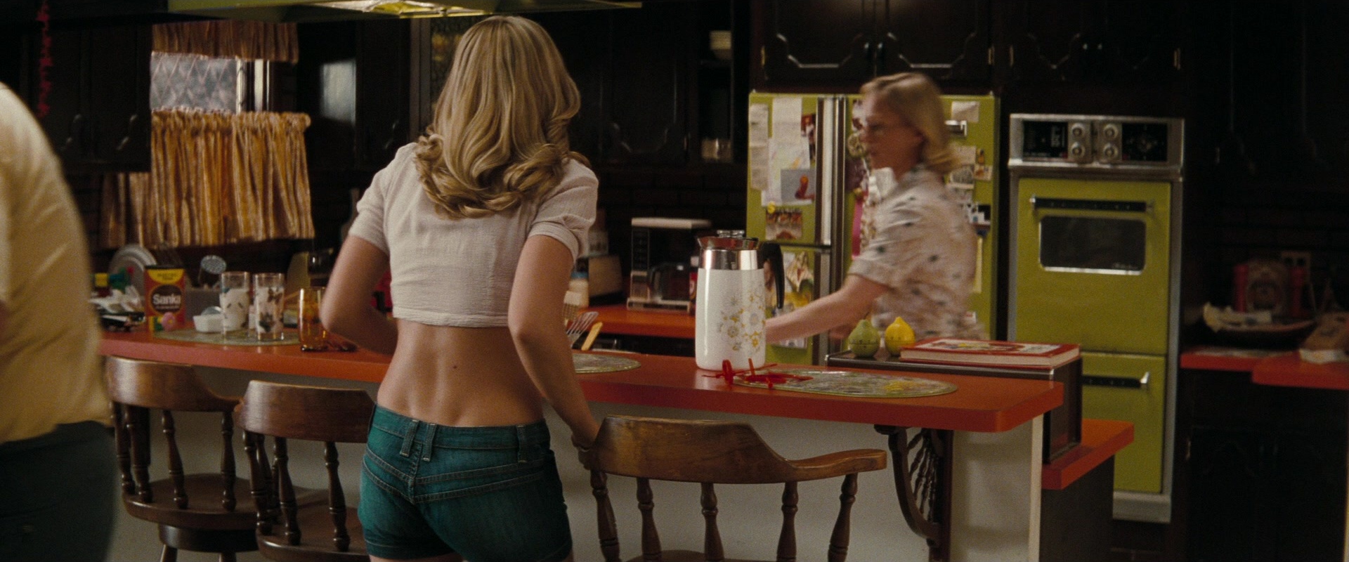 Super 8 (2011), wide, 2.40:1 — film still