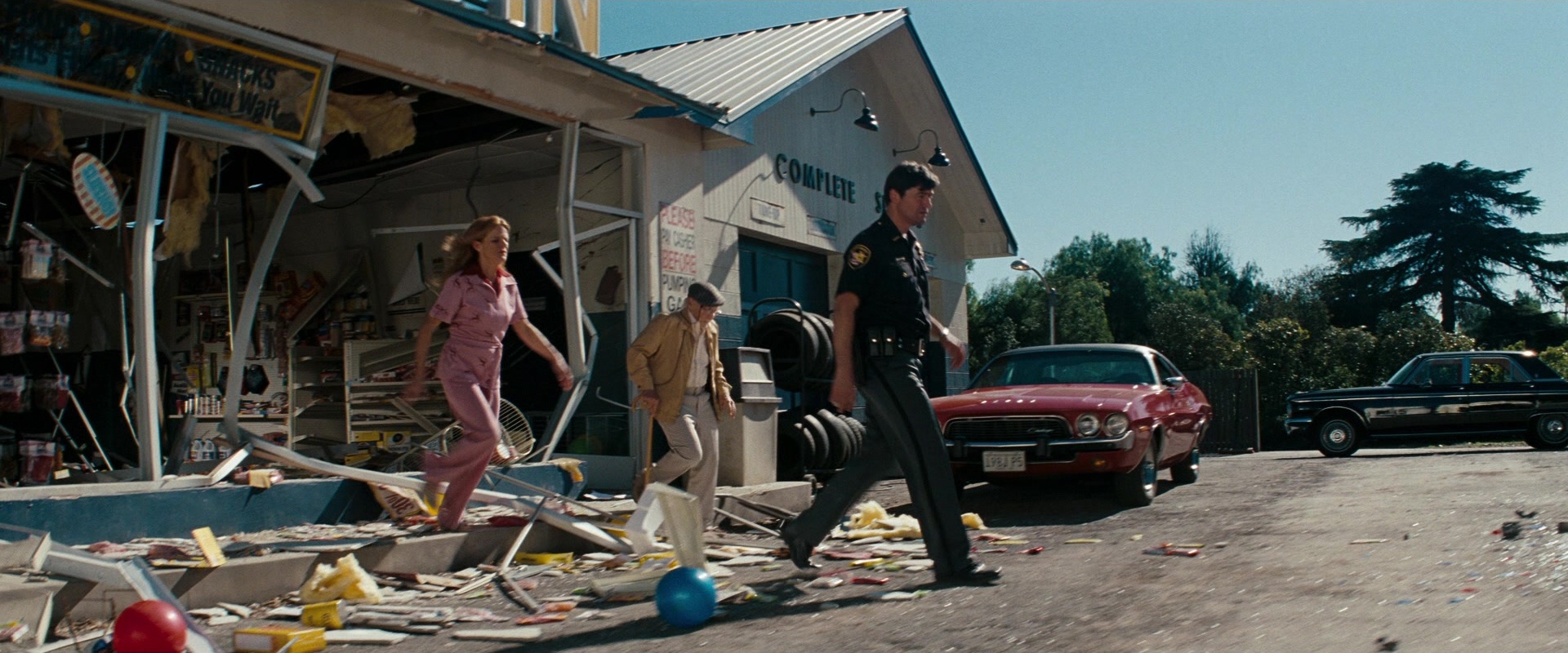 Super 8 (2011), unknown, 2.40:1 — film still