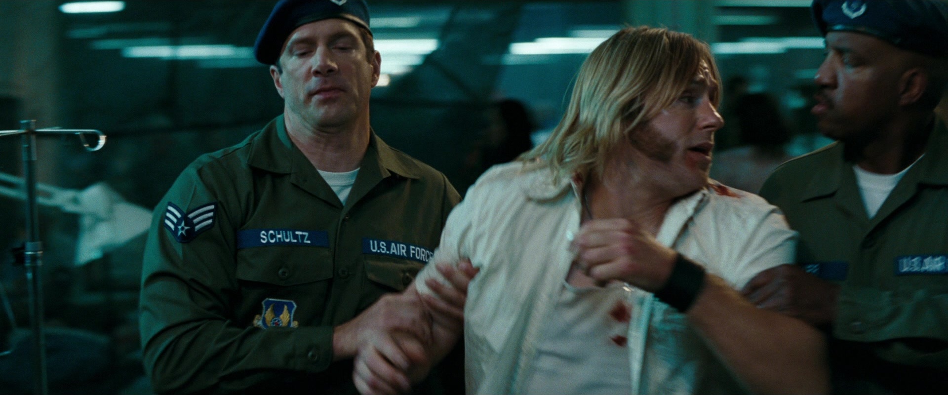 Super 8 (2011), wide, 2.40:1 — film still