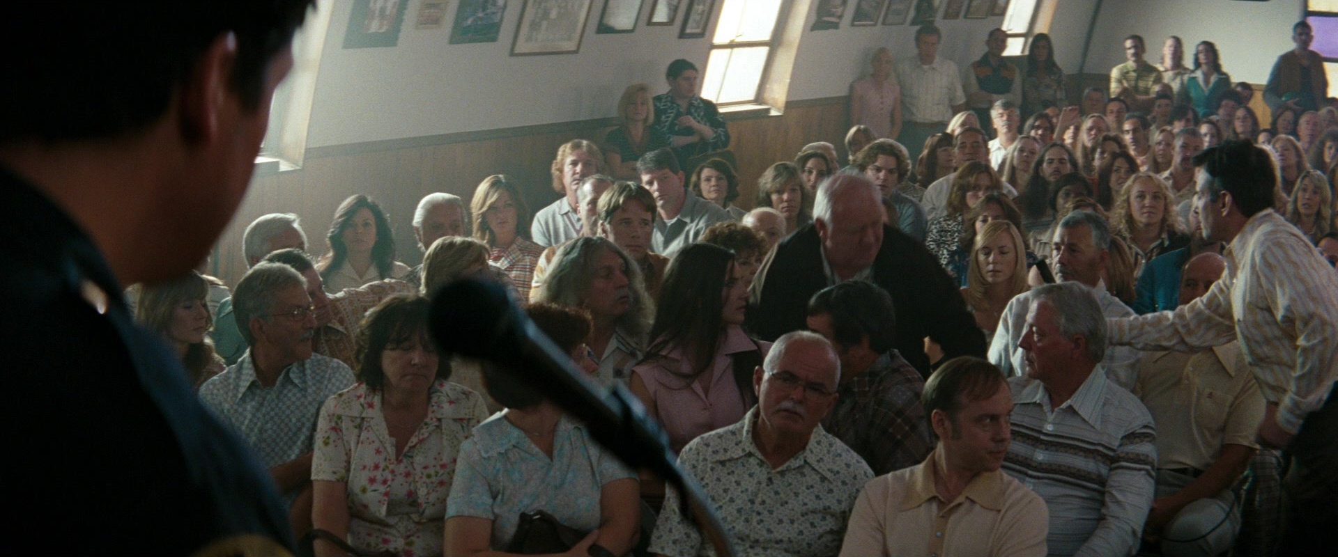 Super 8 (2011), wide, 2.40:1 — film still