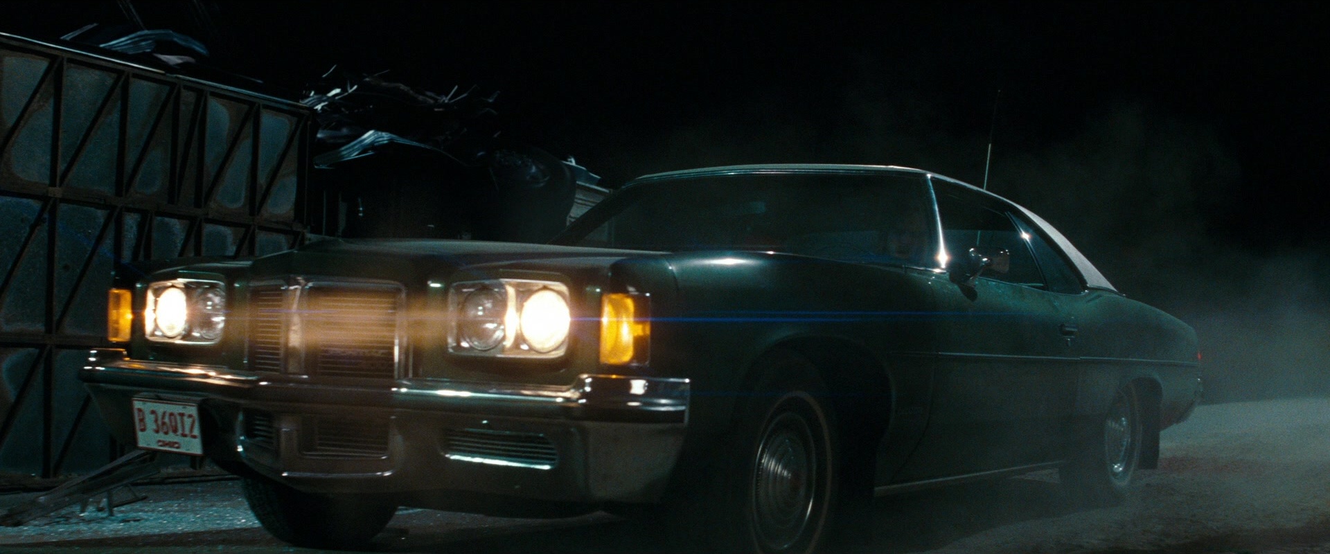 Super 8 (2011), wide, 2.40:1 — film still