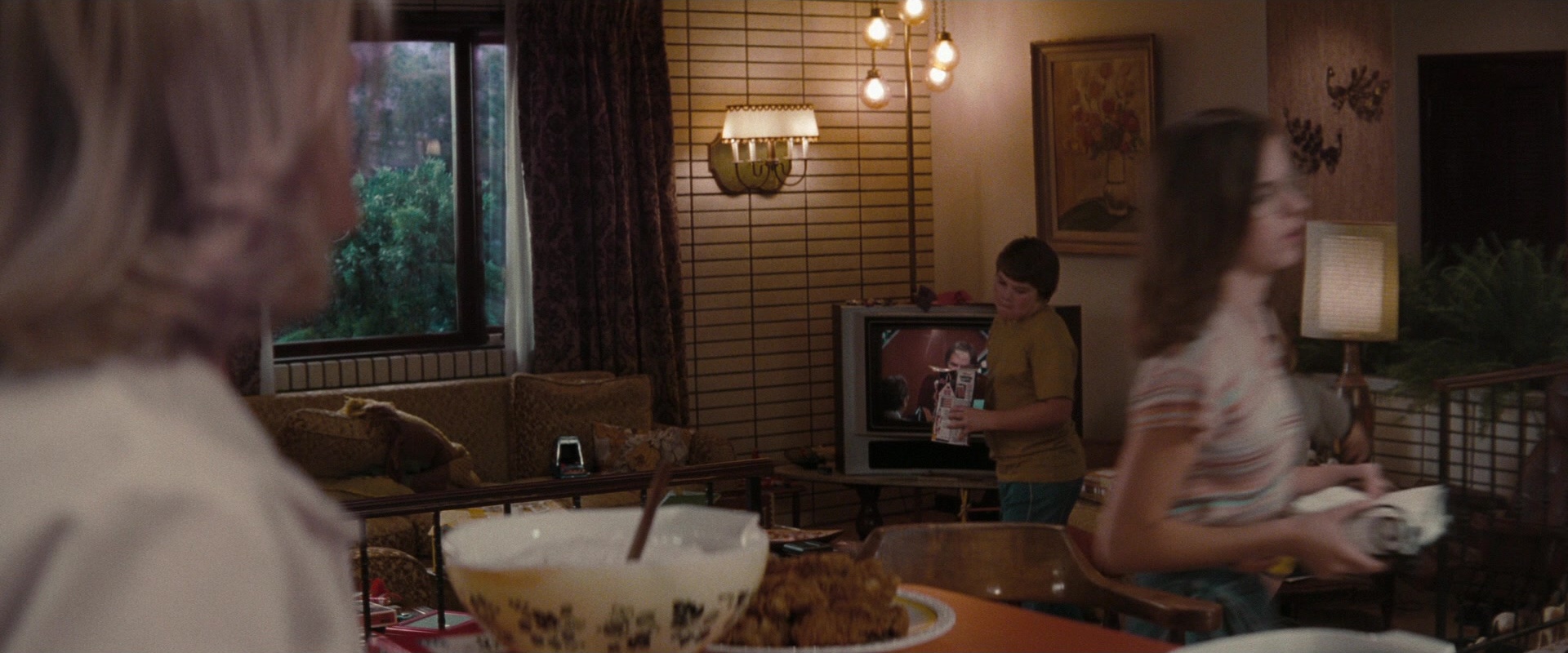Super 8 (2011), wide, 2.40:1 — film still