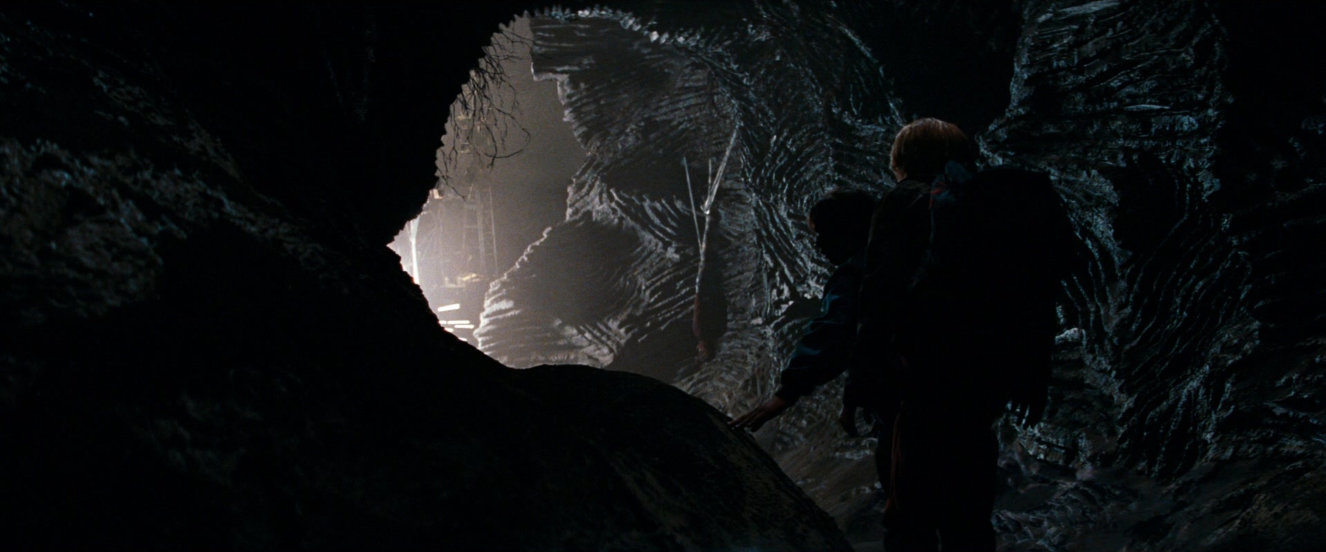 Super 8 (2011), medium, 2.40:1 — film still
