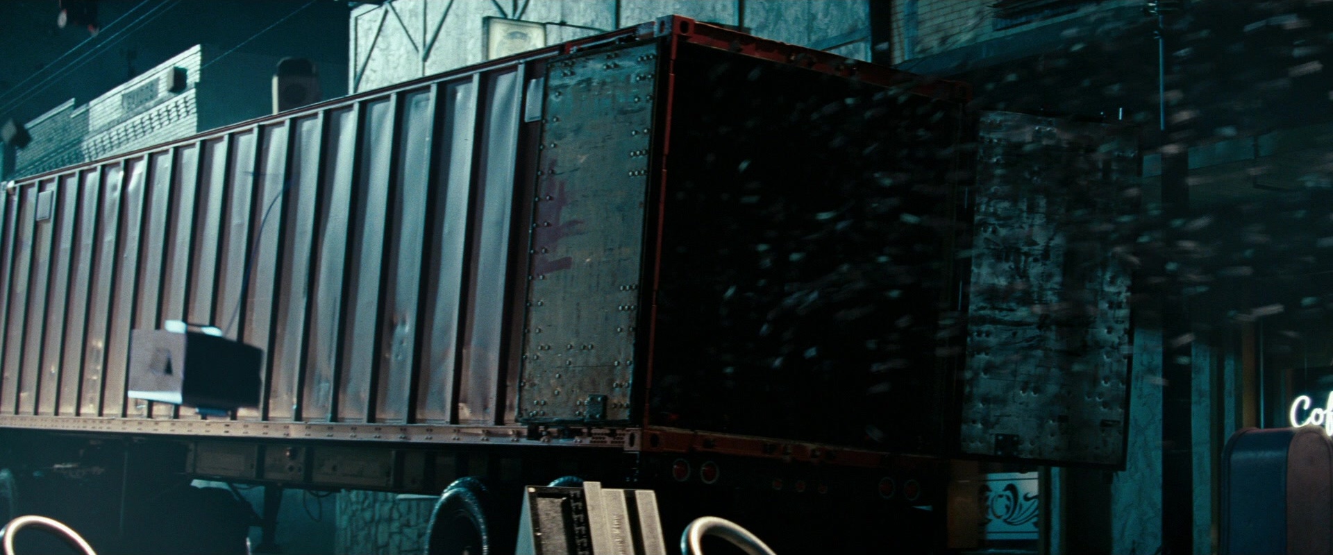 Super 8 (2011), wide, 2.40:1 — film still