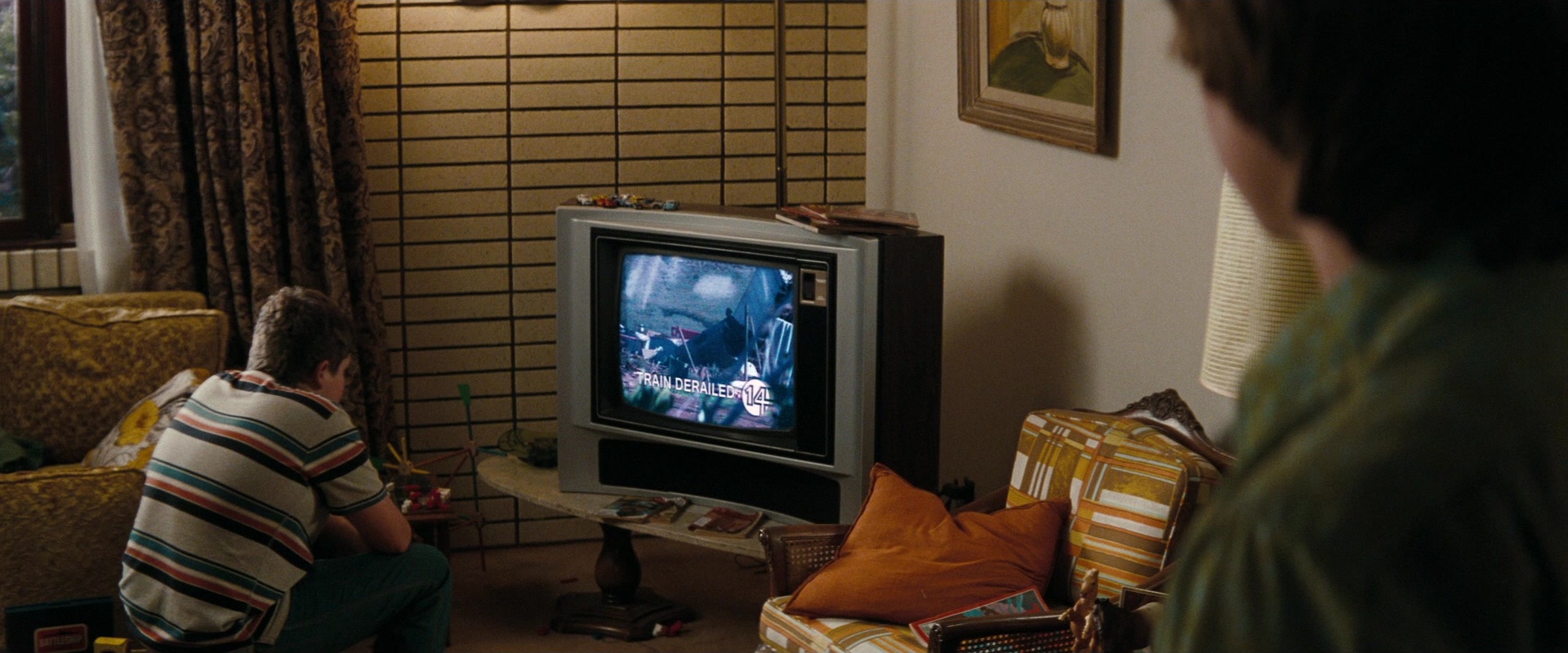 Super 8 (2011), wide, 2.40:1 — film still