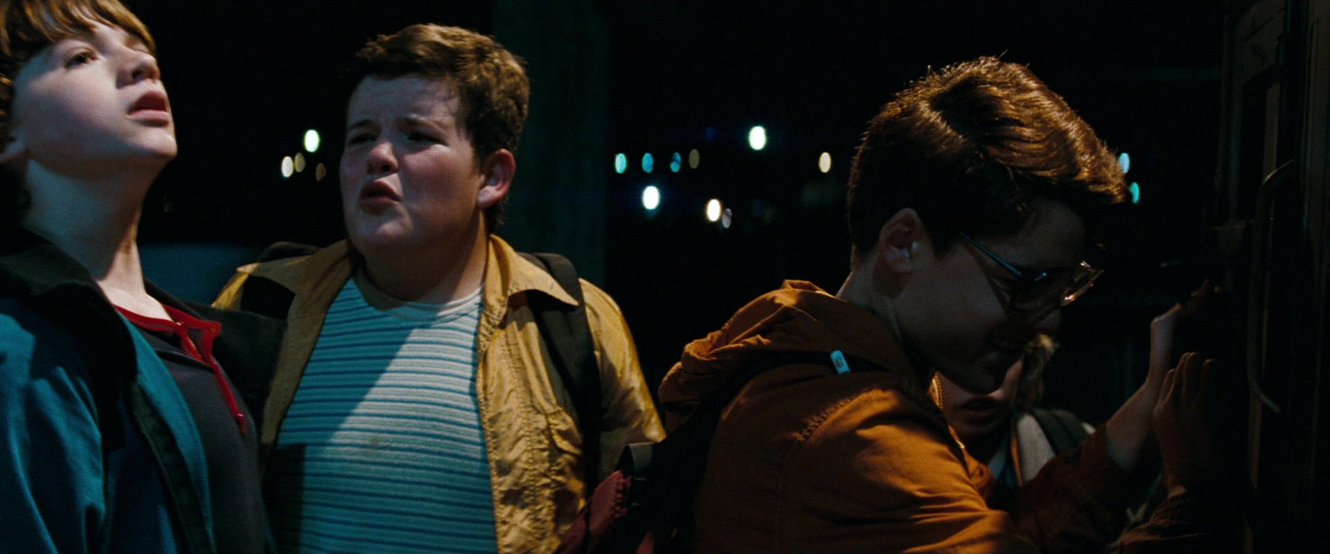 Super 8 (2011), wide, 2.40:1 — film still
