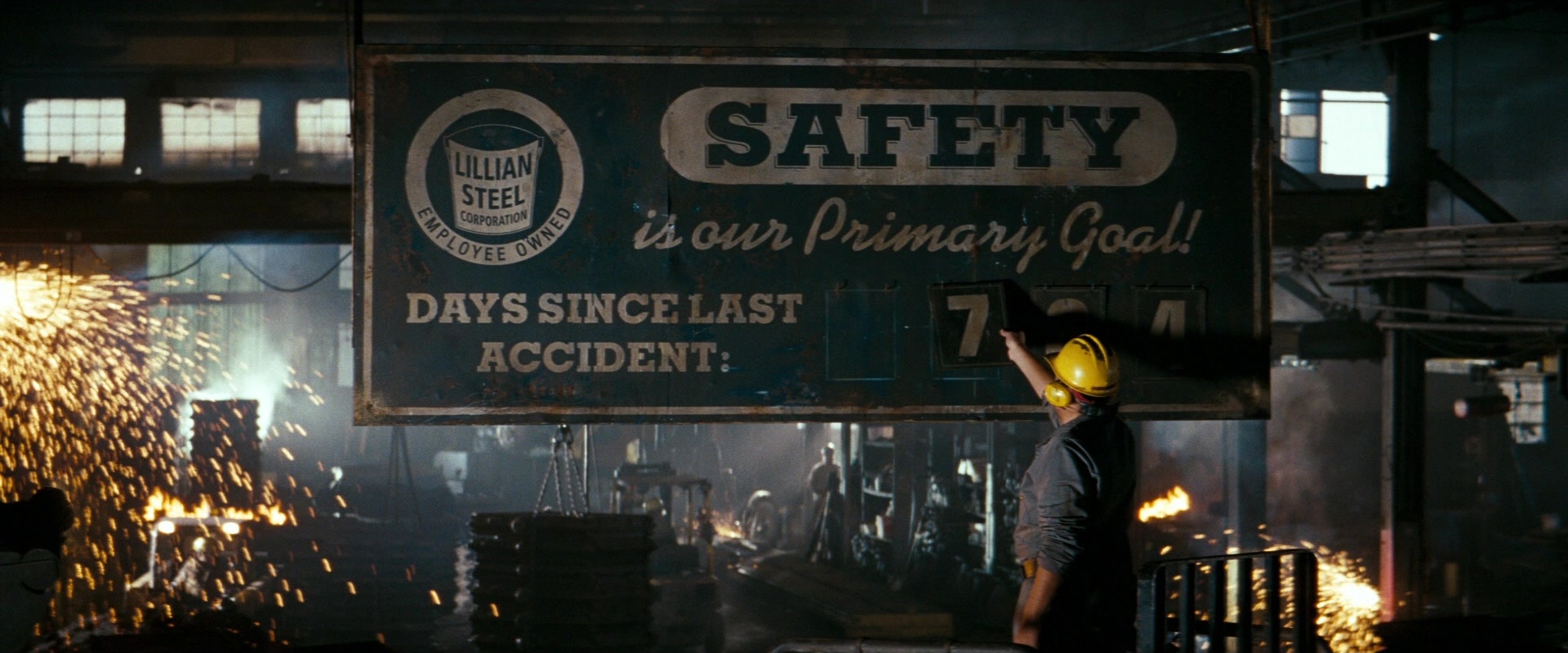 Super 8 (2011), wide, 2.40:1 — film still