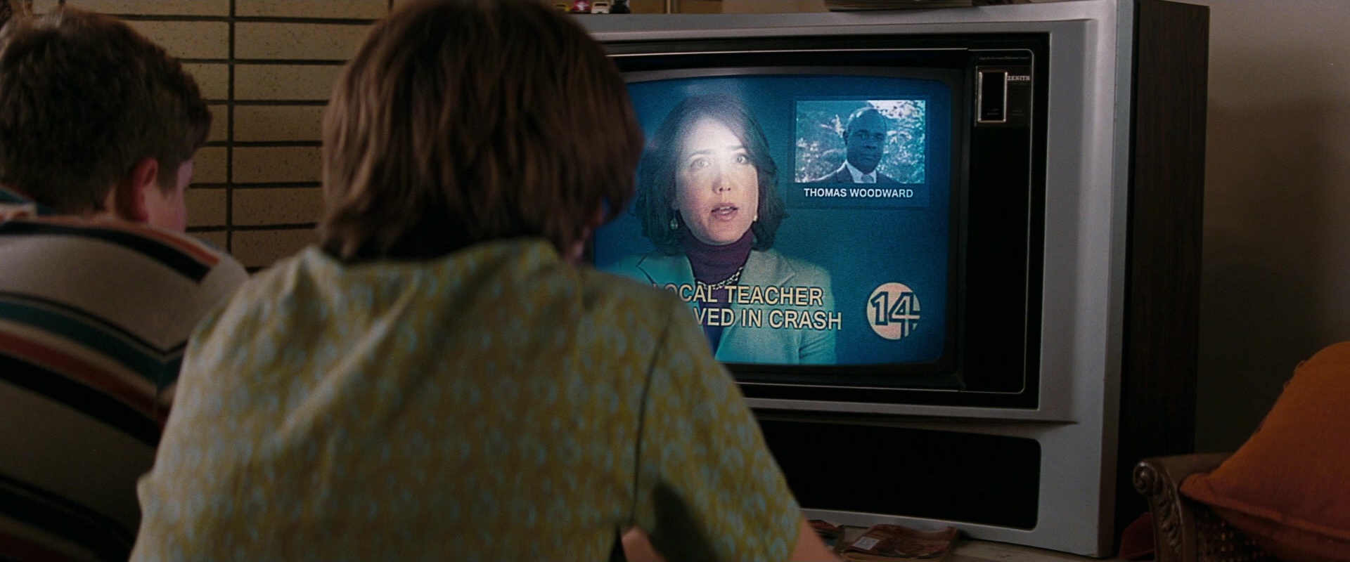 Super 8 (2011), wide, 2.40:1 — film still