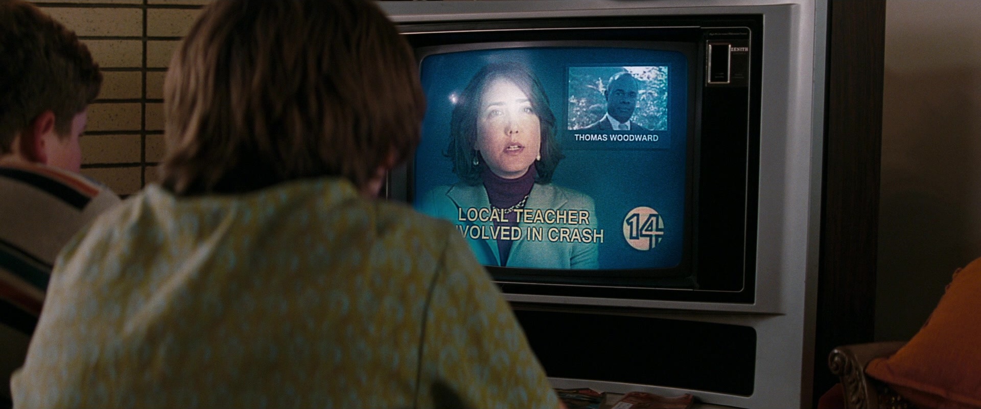 Super 8 (2011), wide, 2.40:1 — film still