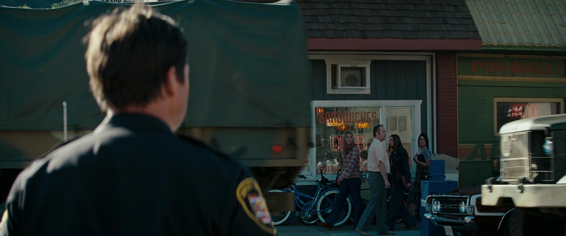Super 8 (2011), wide, 2.40:1 — film still