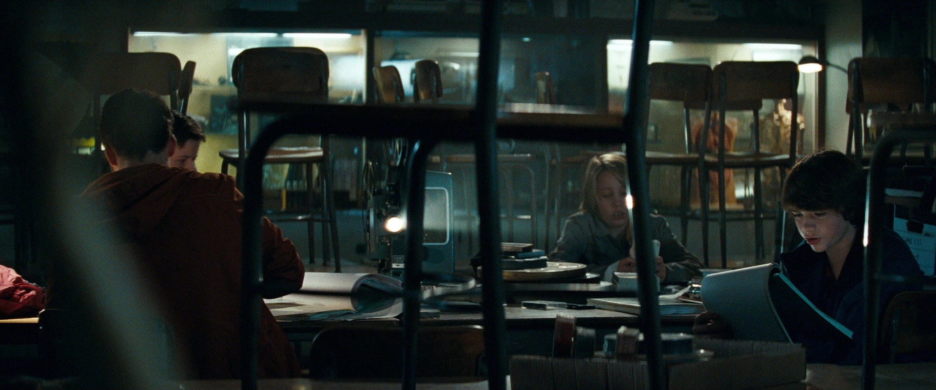 Super 8 (2011), wide, 2.40:1 — film still