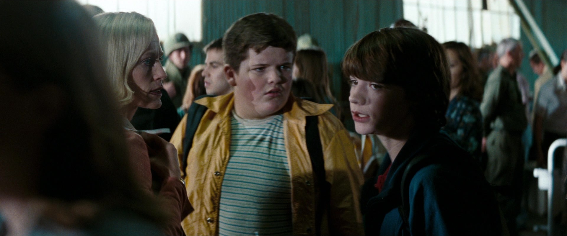 Super 8 (2011), wide, 2.40:1 — film still