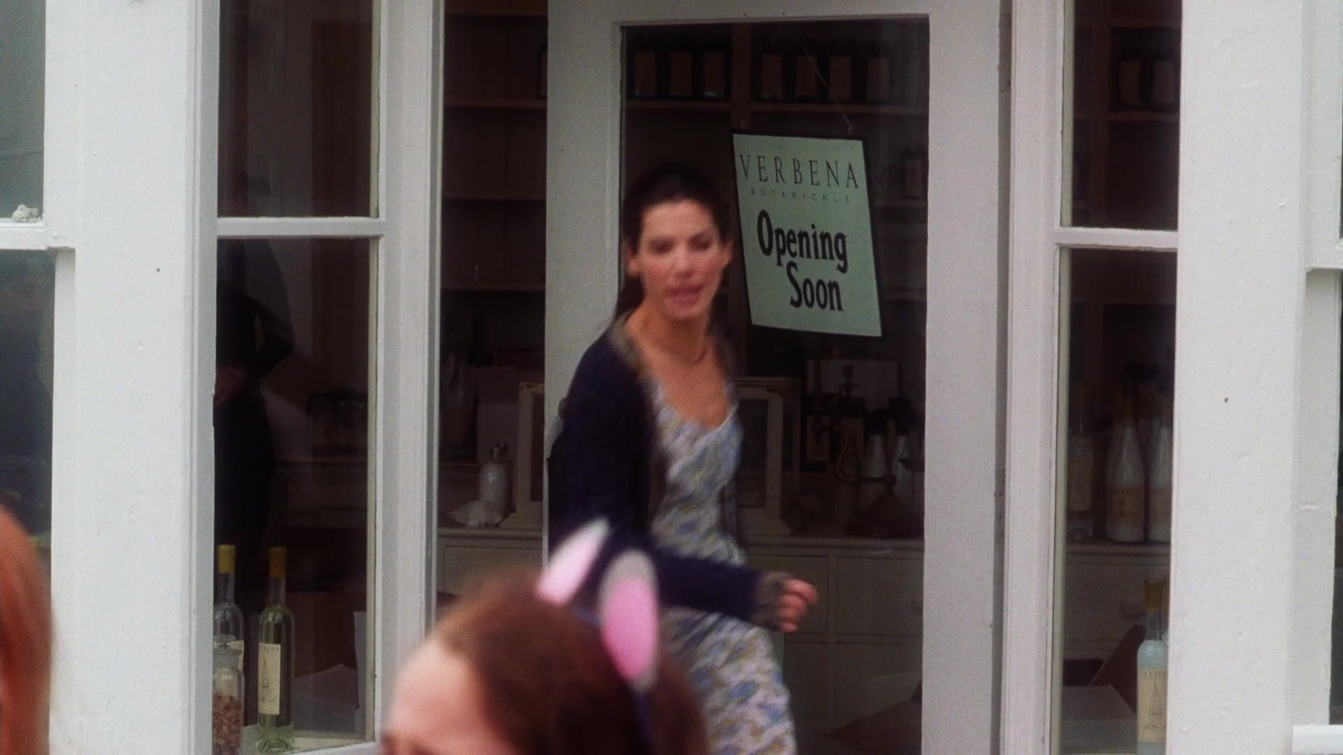 Practical Magic (1998), wide, 1.78:1 — film still