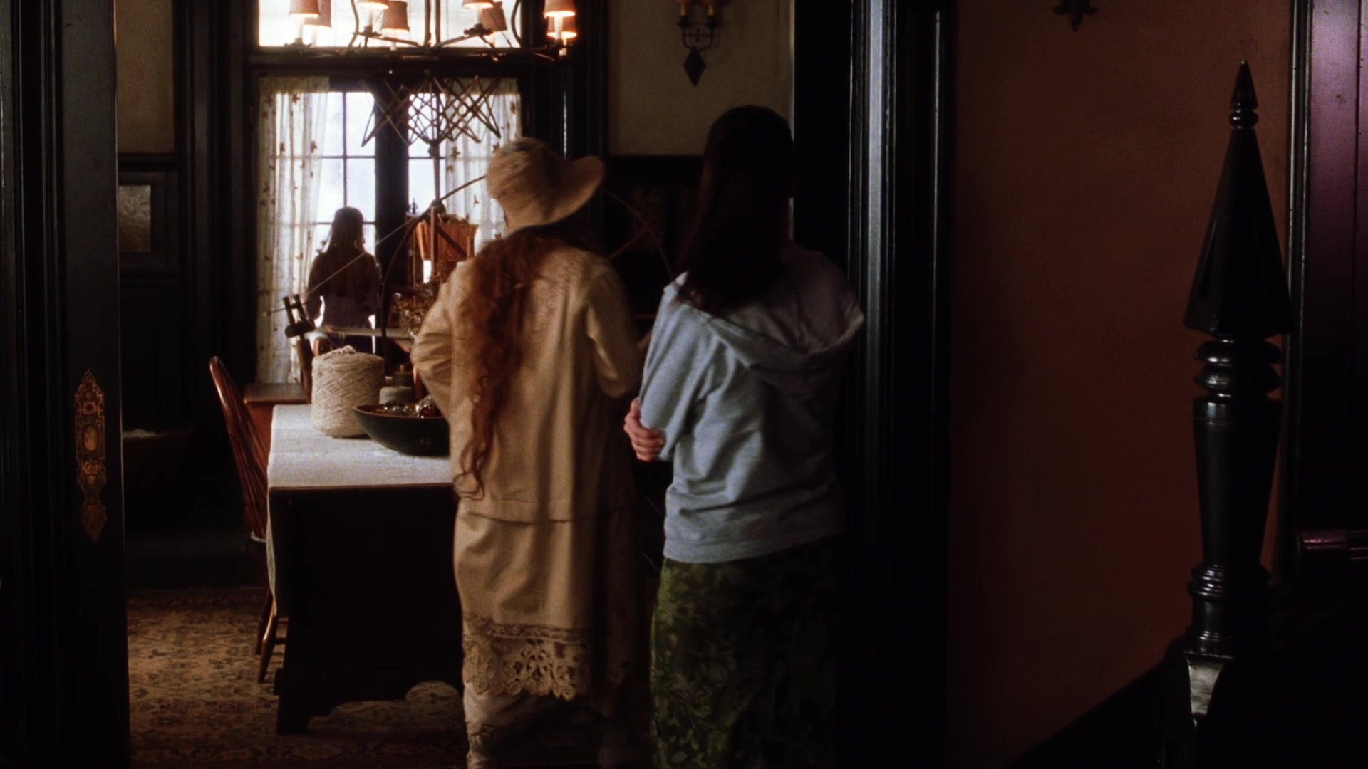 Practical Magic (1998), wide, 1.78:1 — film still