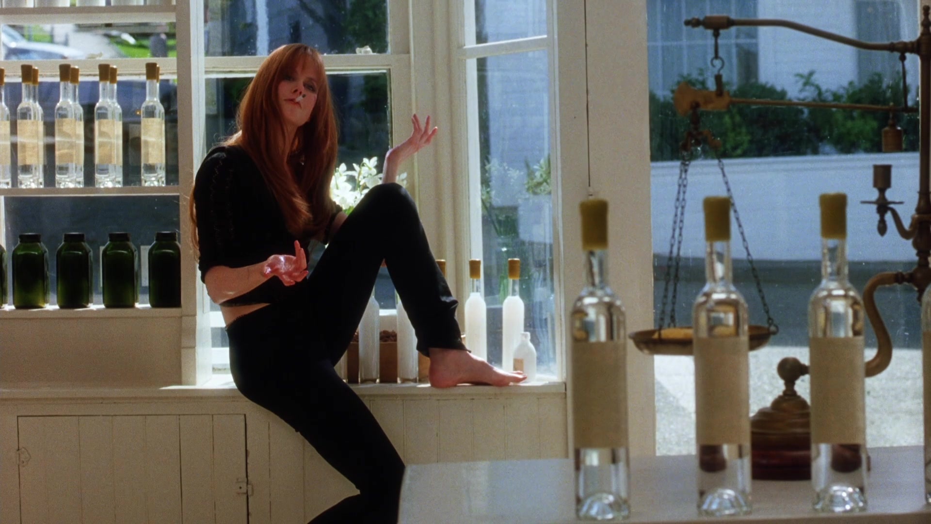 Practical Magic (1998), wide, 1.78:1 — film still