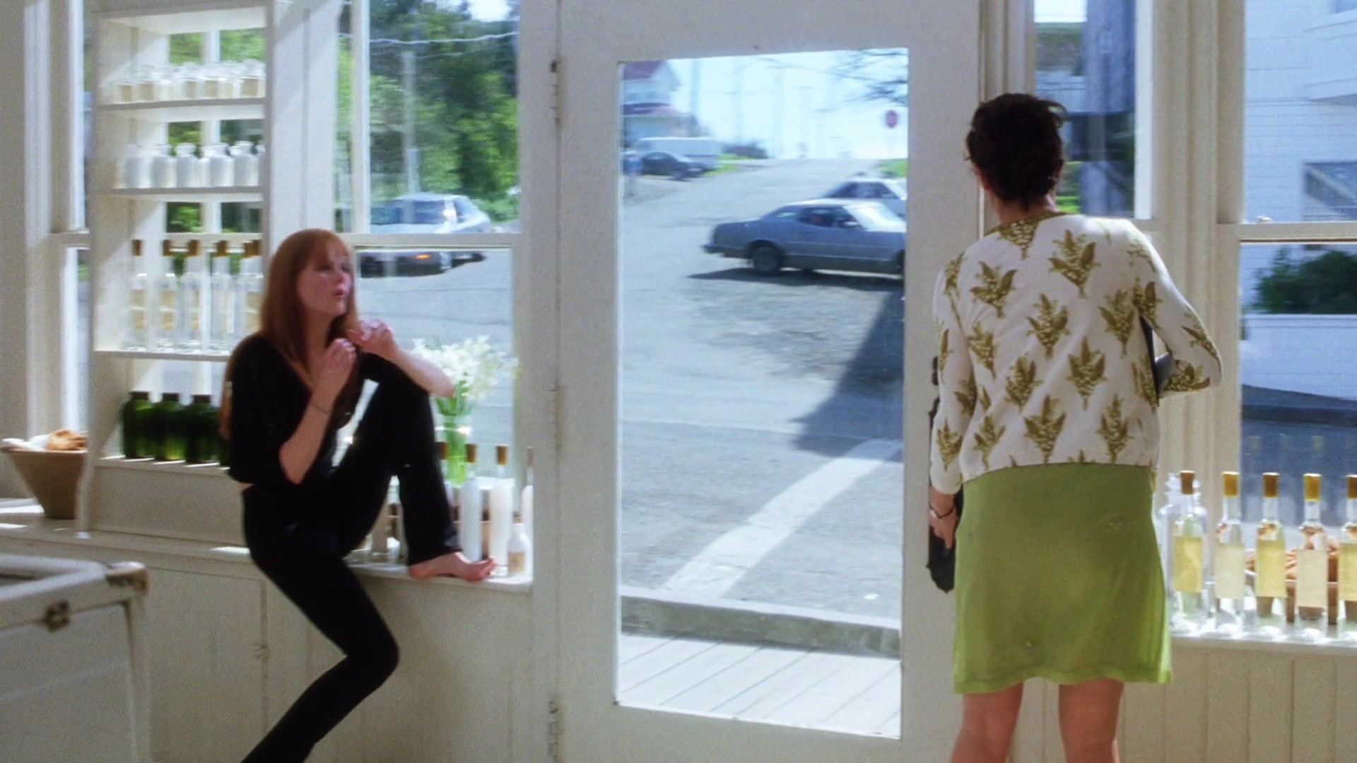 Practical Magic (1998), wide, 1.78:1 — film still