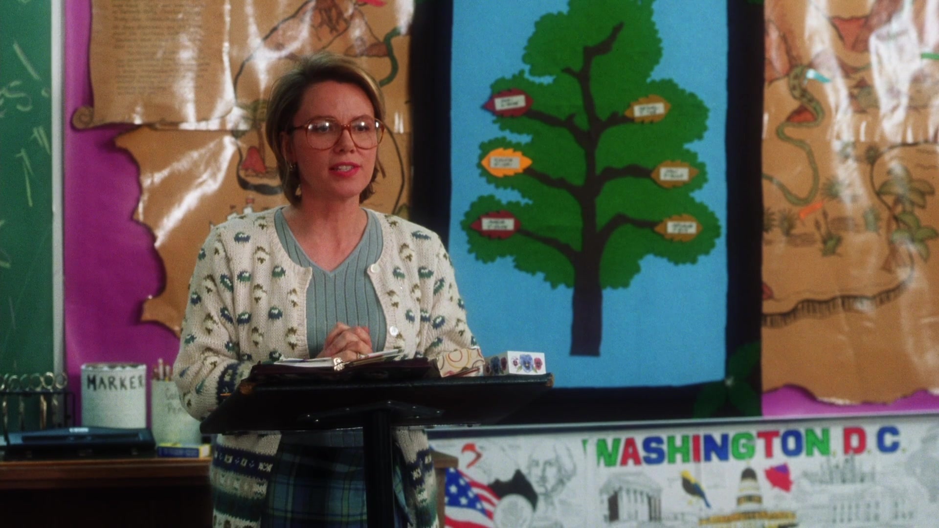 Practical Magic (1998), wide, 1.78:1 — film still