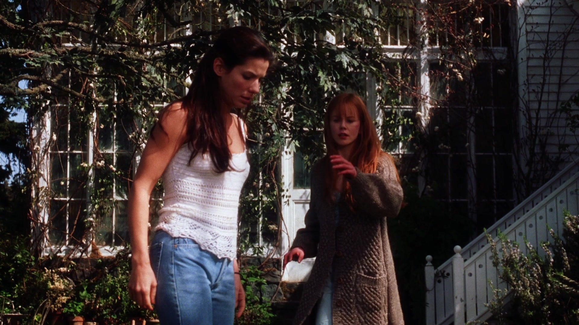 Practical Magic (1998), wide, 1.78:1 — film still