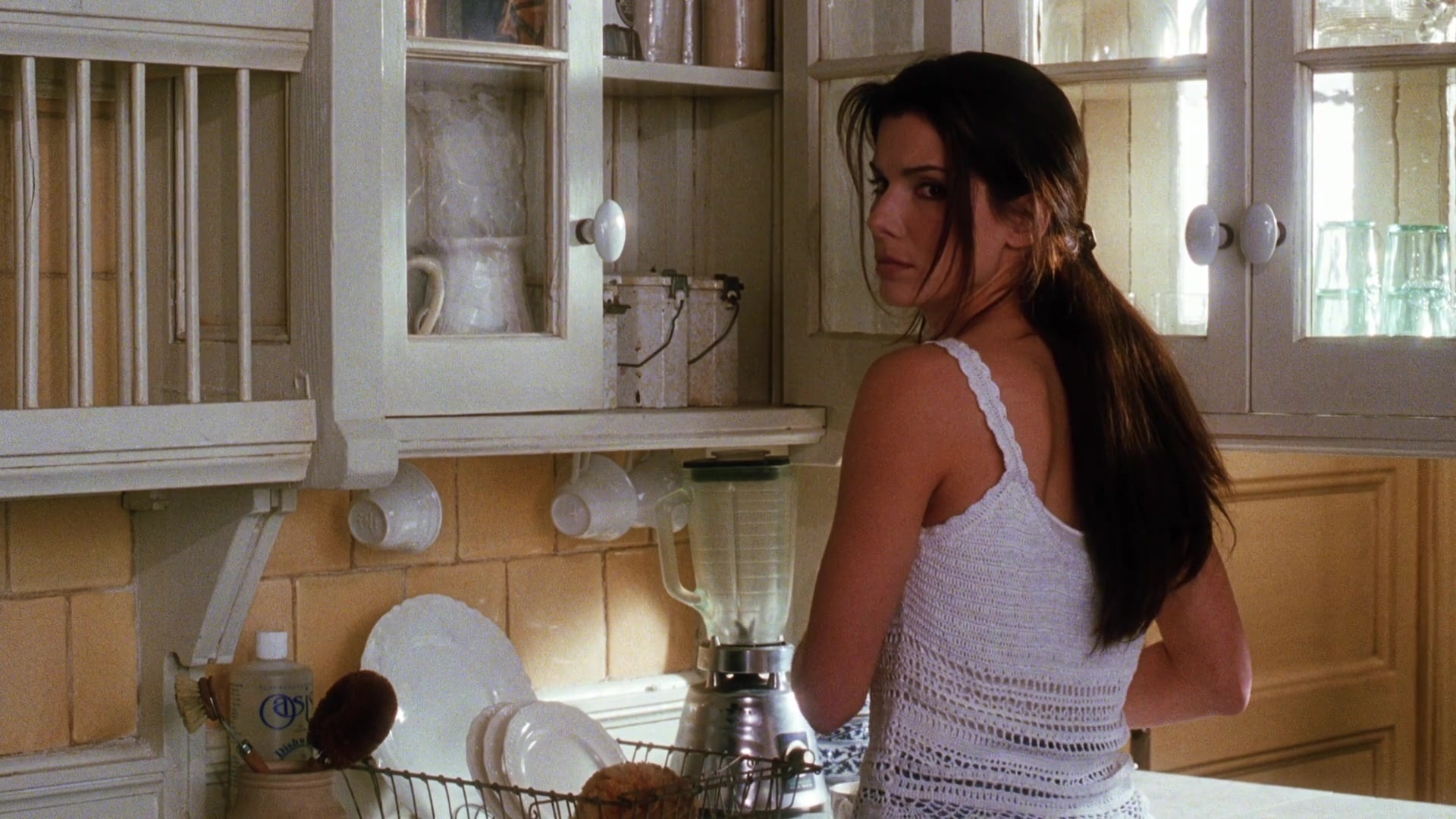 Practical Magic (1998), wide, 1.78:1 — film still