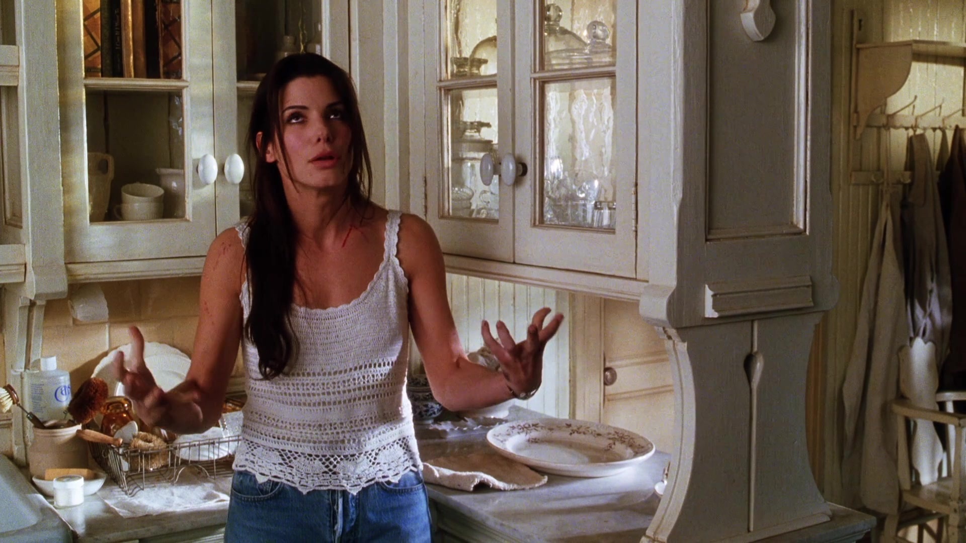 Practical Magic (1998), wide, 1.78:1 — film still