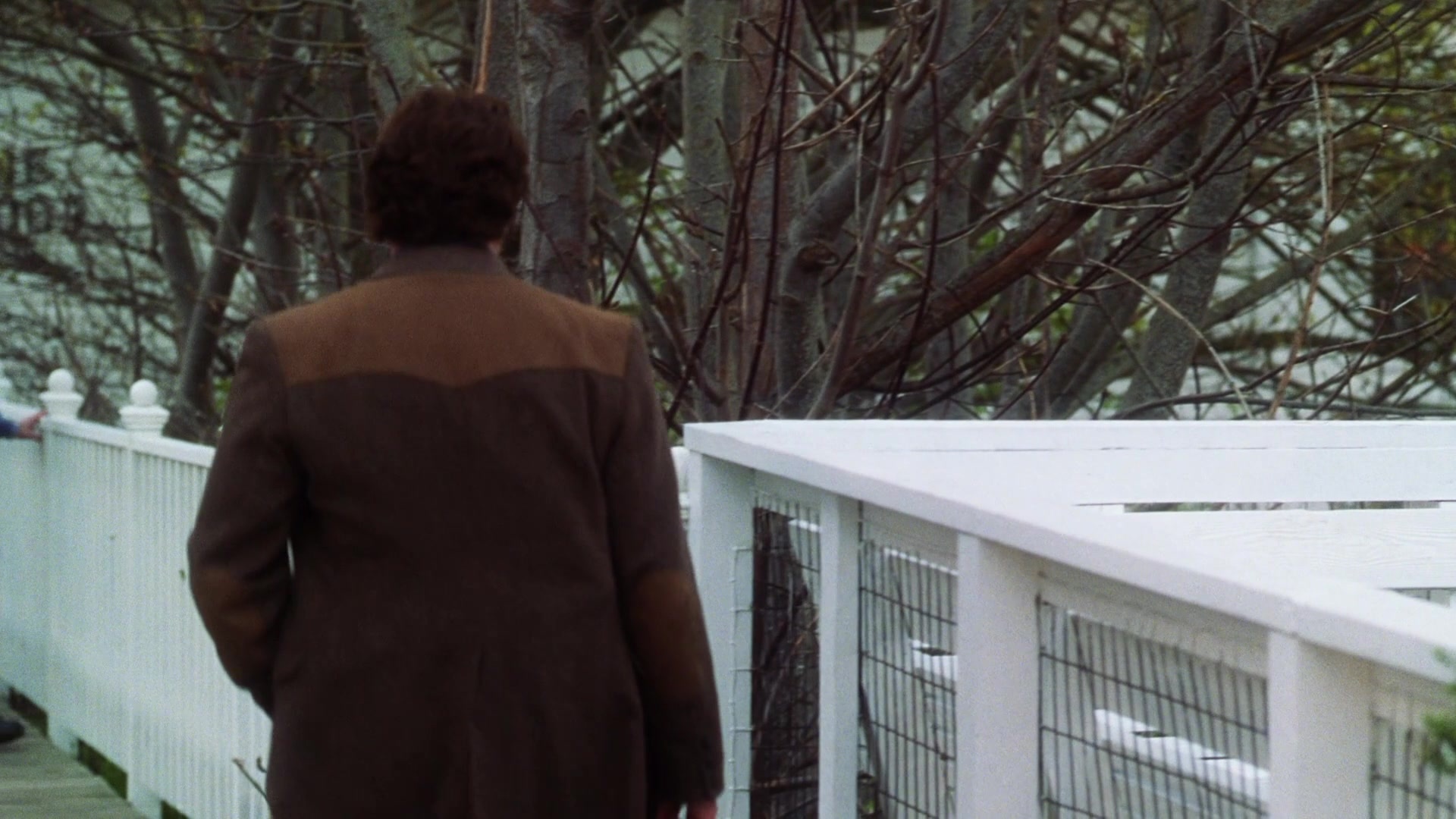 Practical Magic (1998), wide, 1.78:1 — film still