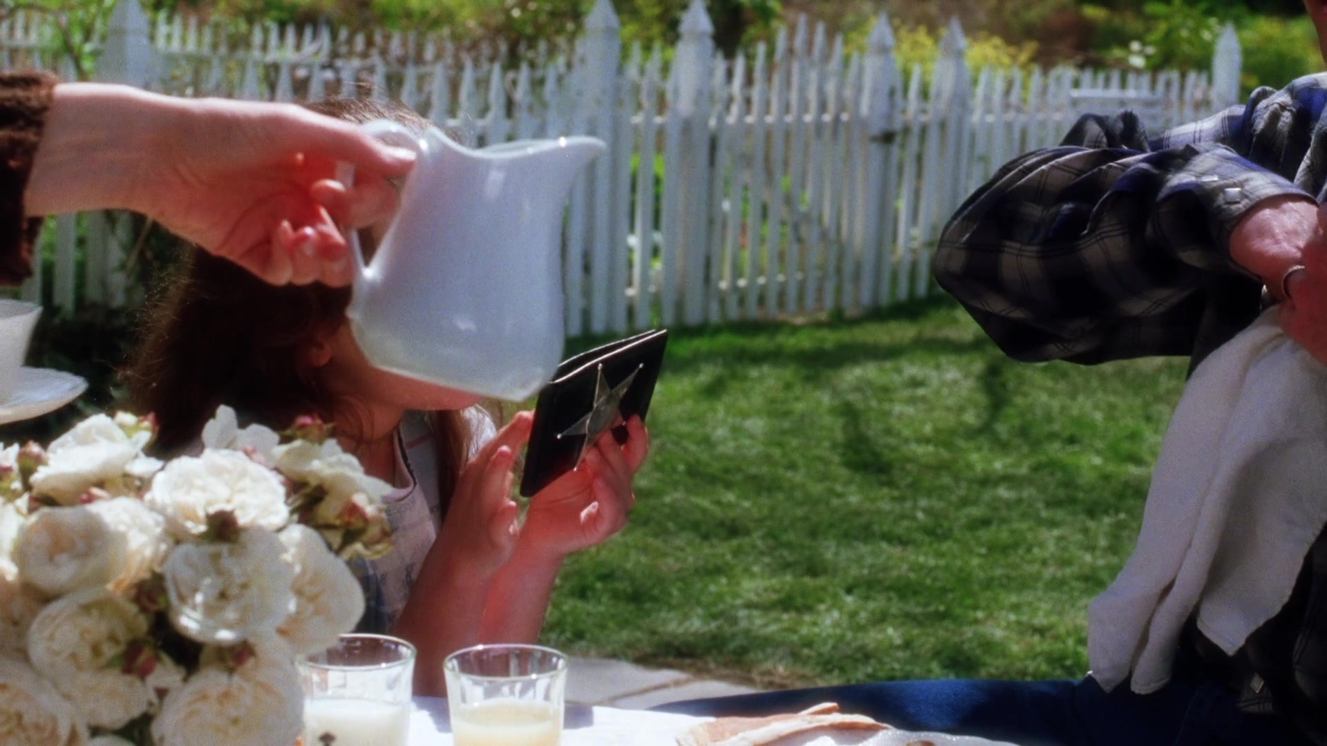Practical Magic (1998), wide, 1.78:1 — film still