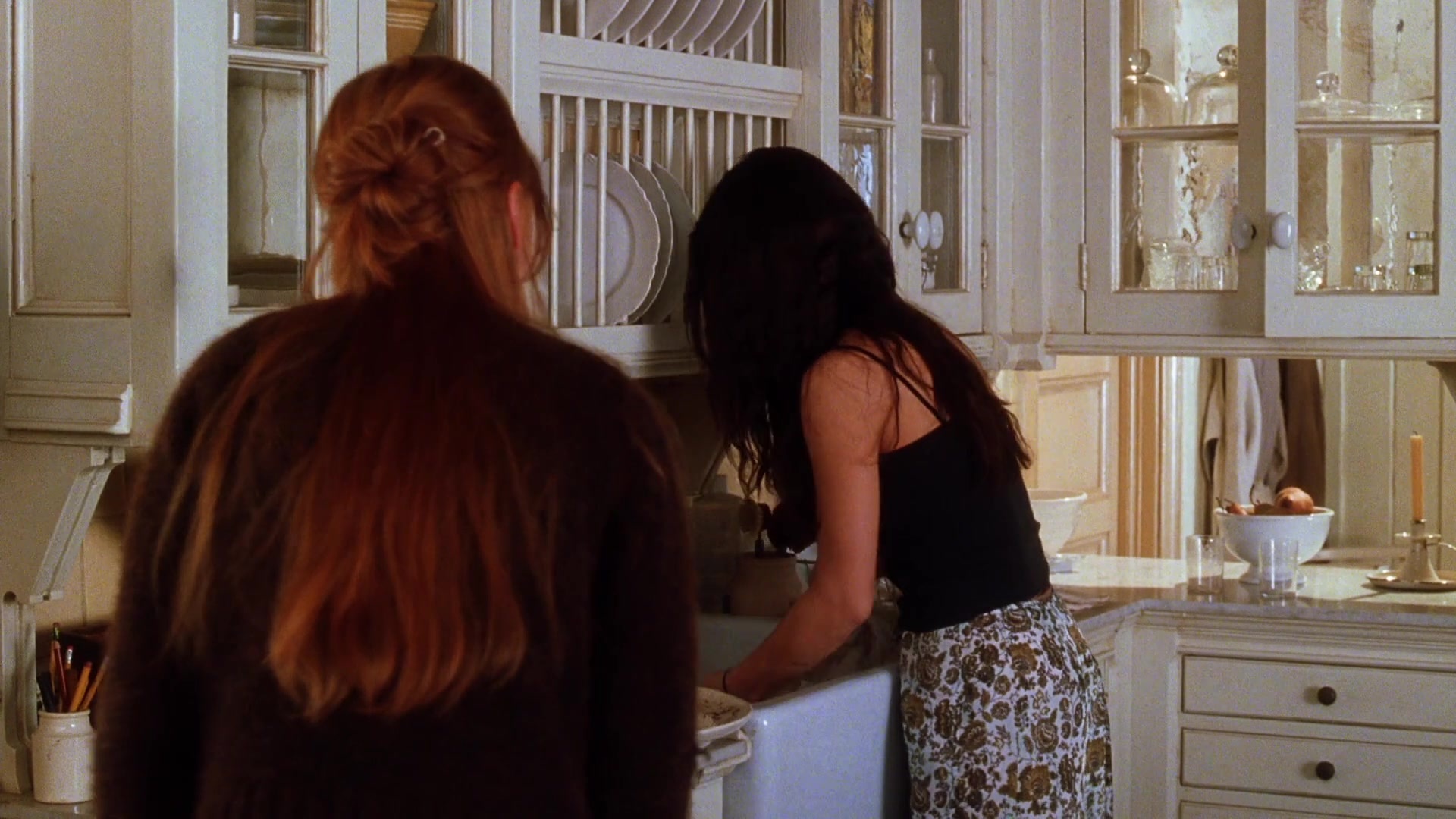 Practical Magic (1998), wide, 1.78:1 — film still