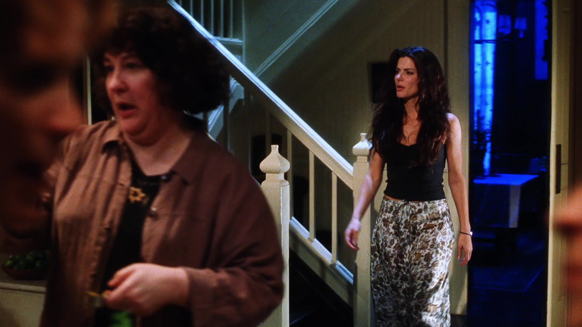 Practical Magic (1998), wide, 1.78:1 — film still