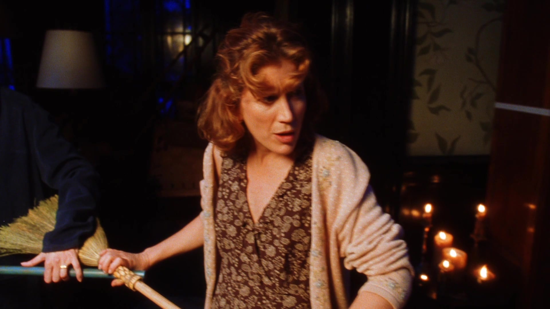 Practical Magic (1998), wide, 1.78:1 — film still