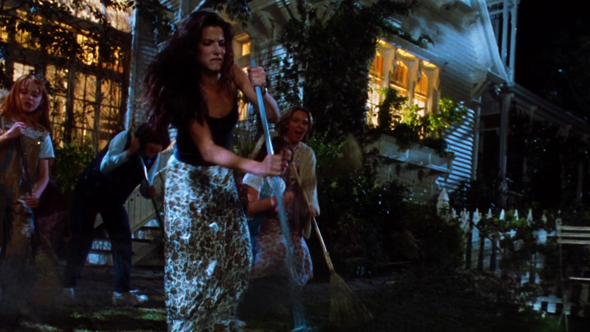 Practical Magic (1998), wide, 1.78:1 — film still