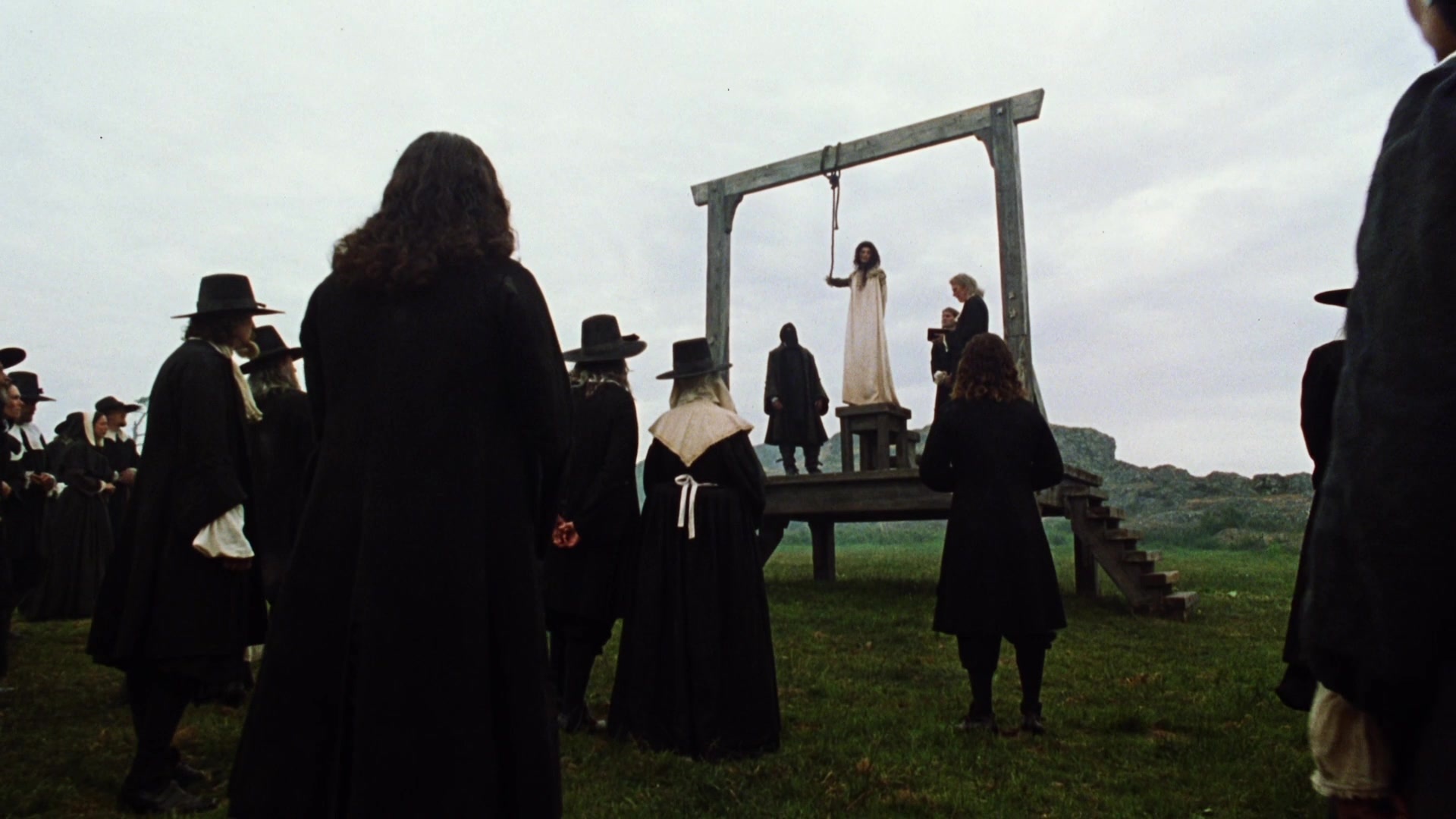 Practical Magic (1998), wide, 1.78:1 — film still
