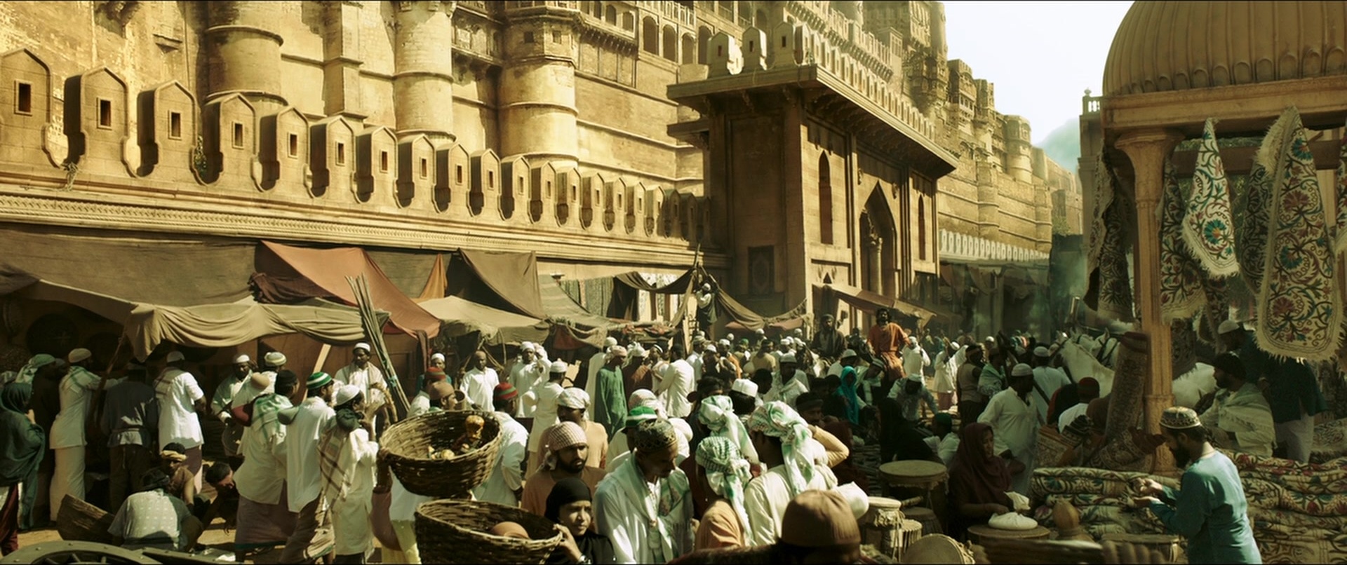 Bãhubali 2: The Conclusion (2017), wide, 2.38:1 — film still