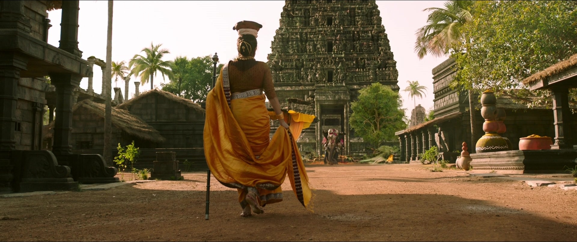 Bãhubali 2: The Conclusion (2017), wide, 2.38:1 — film still
