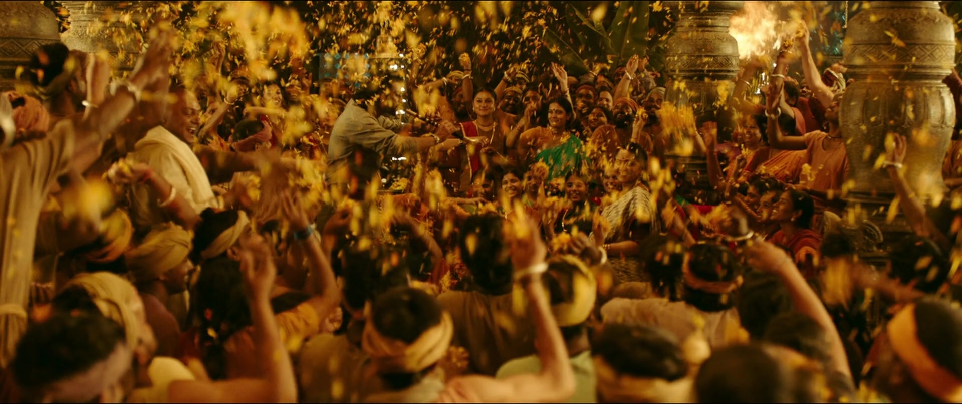 Bãhubali 2: The Conclusion (2017), wide, 2.38:1 — film still