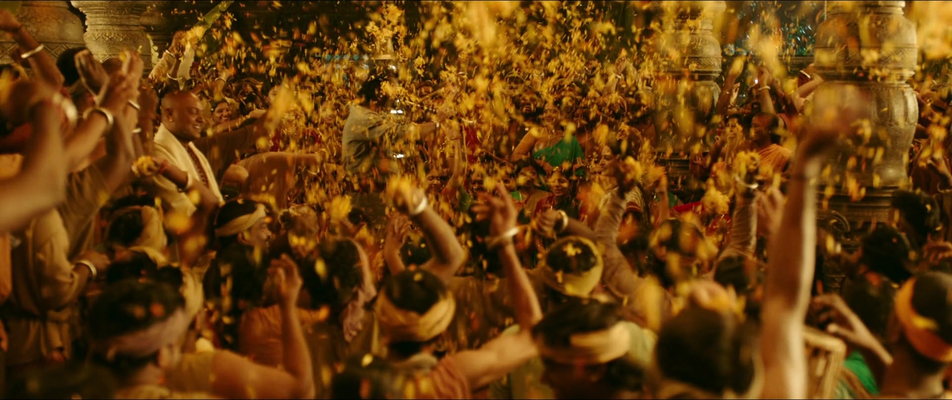 Bãhubali 2: The Conclusion (2017), wide, 2.38:1 — film still