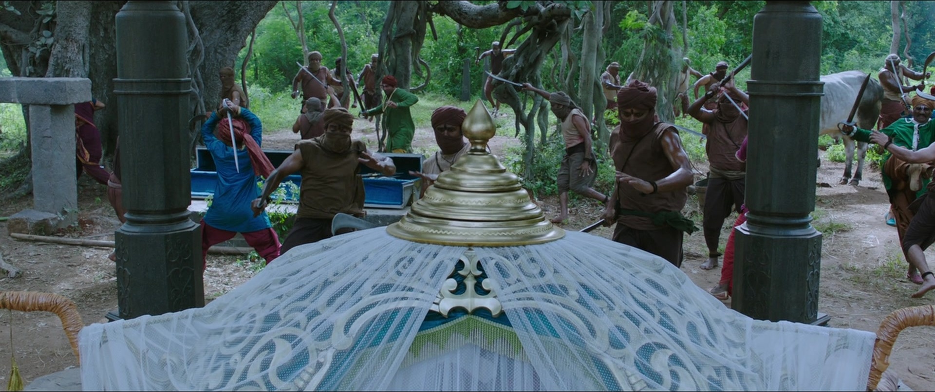 Bãhubali 2: The Conclusion (2017), wide, 2.38:1 — film still