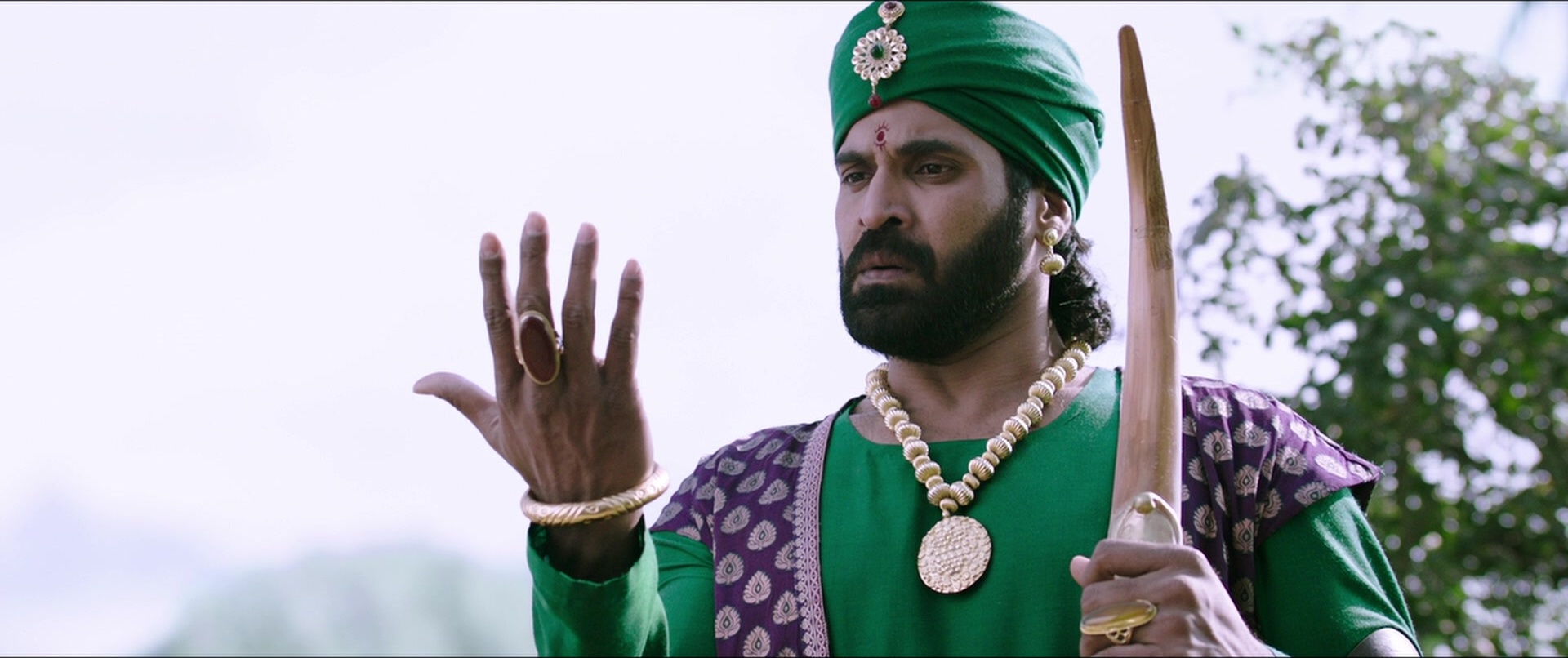 Bãhubali 2: The Conclusion (2017), wide, 2.38:1 — film still