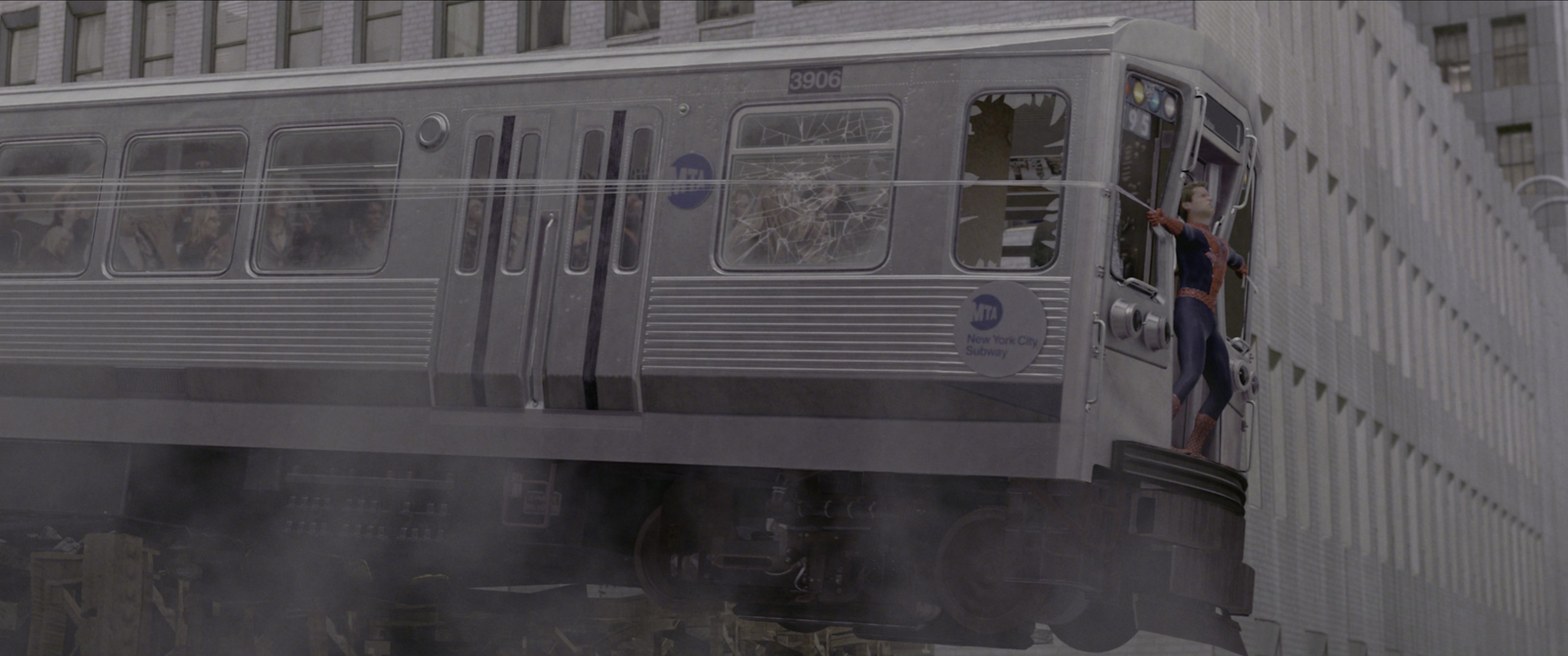 Spider-Man 2 (2004), wide, 2.39:1 — film still
