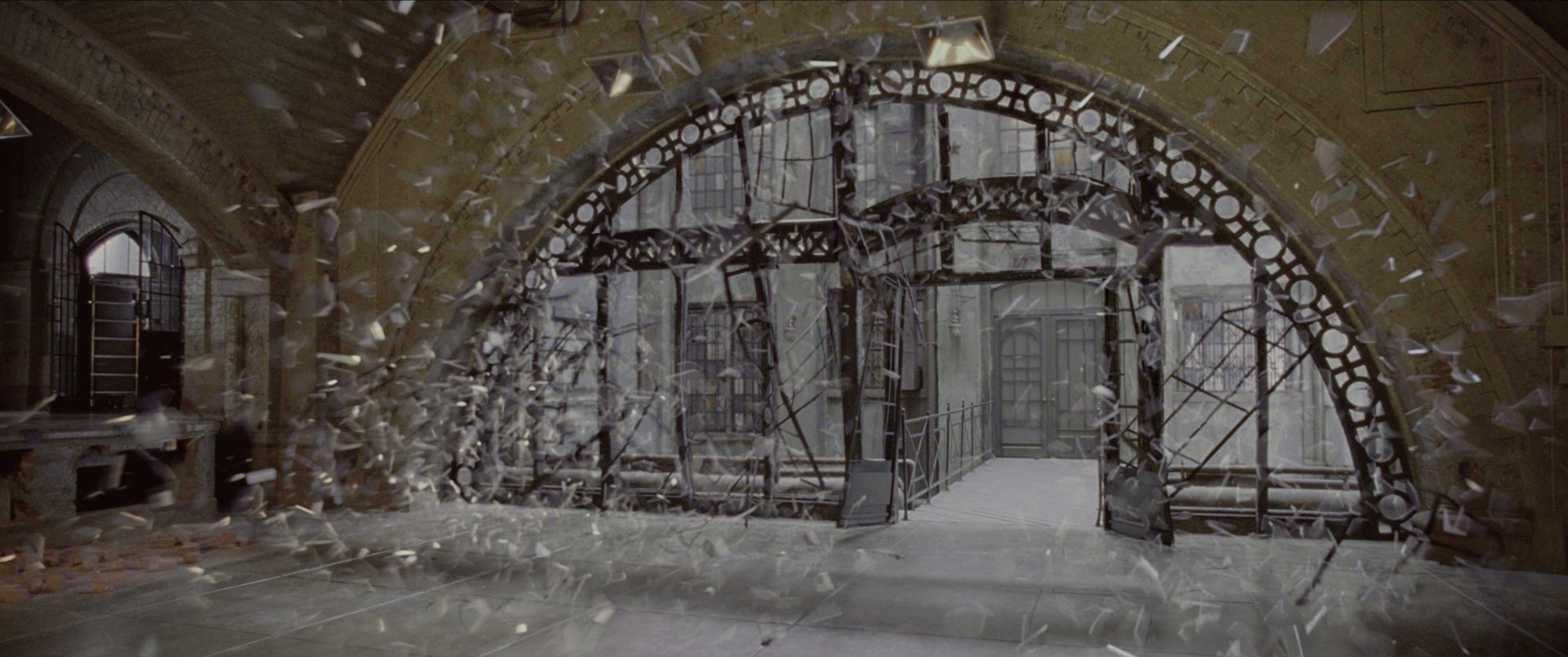 Spider-Man 2 (2004), wide, 2.39:1 — film still