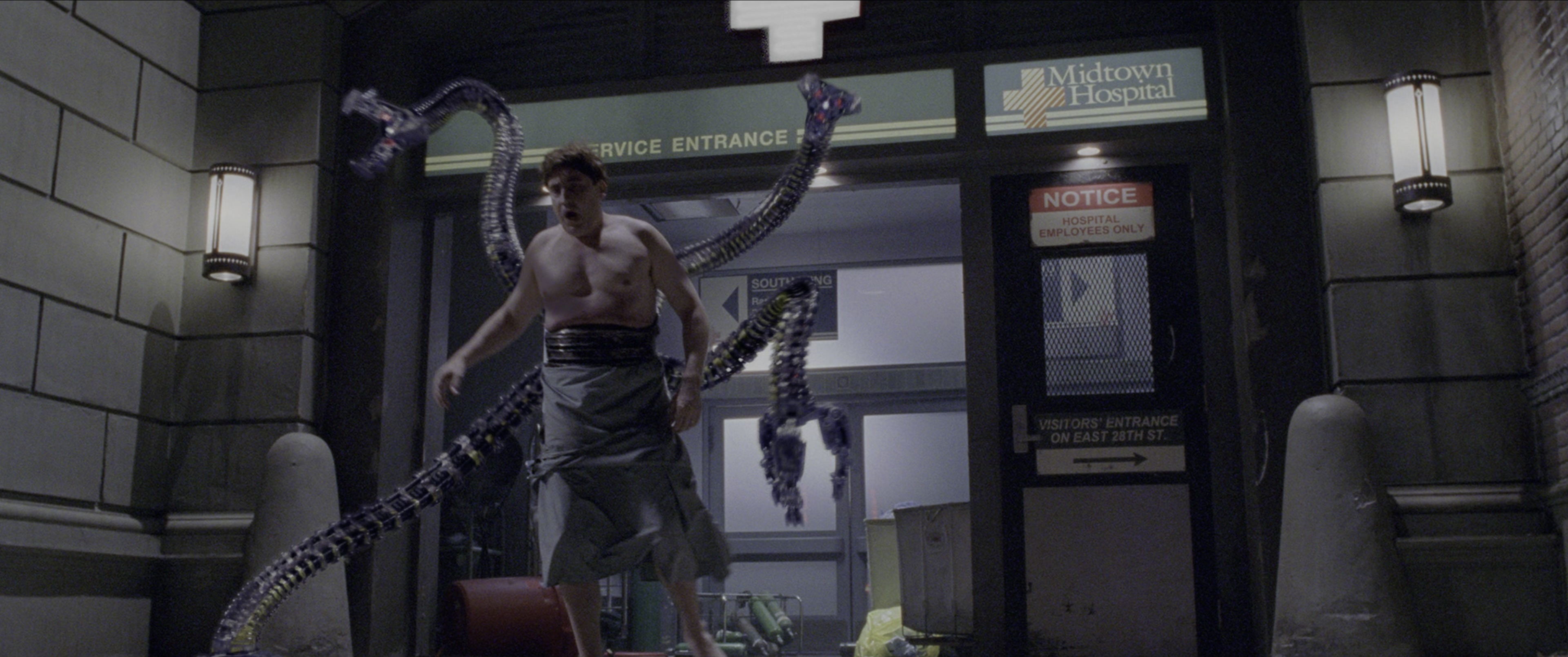 Spider-Man 2 (2004), wide, 2.39:1 — film still