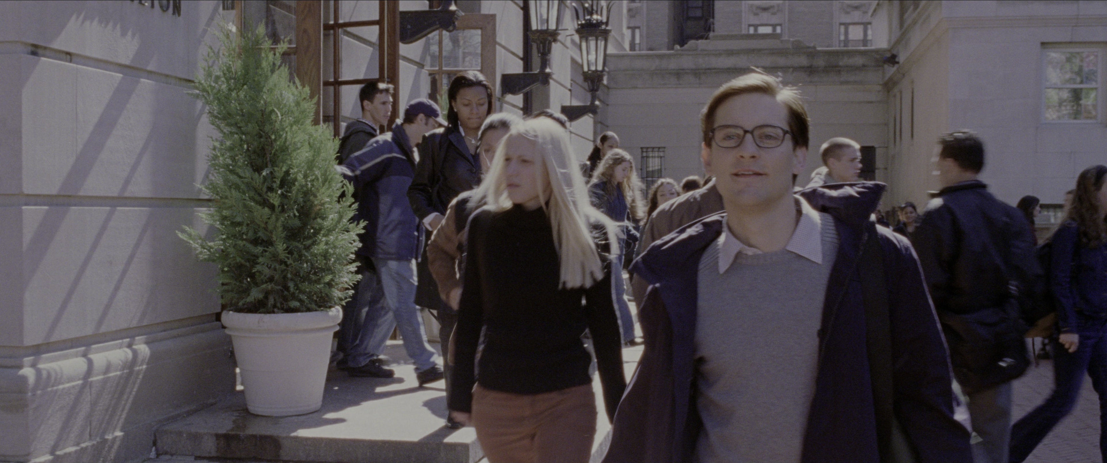 Spider-Man 2 (2004), wide, 2.39:1 — film still