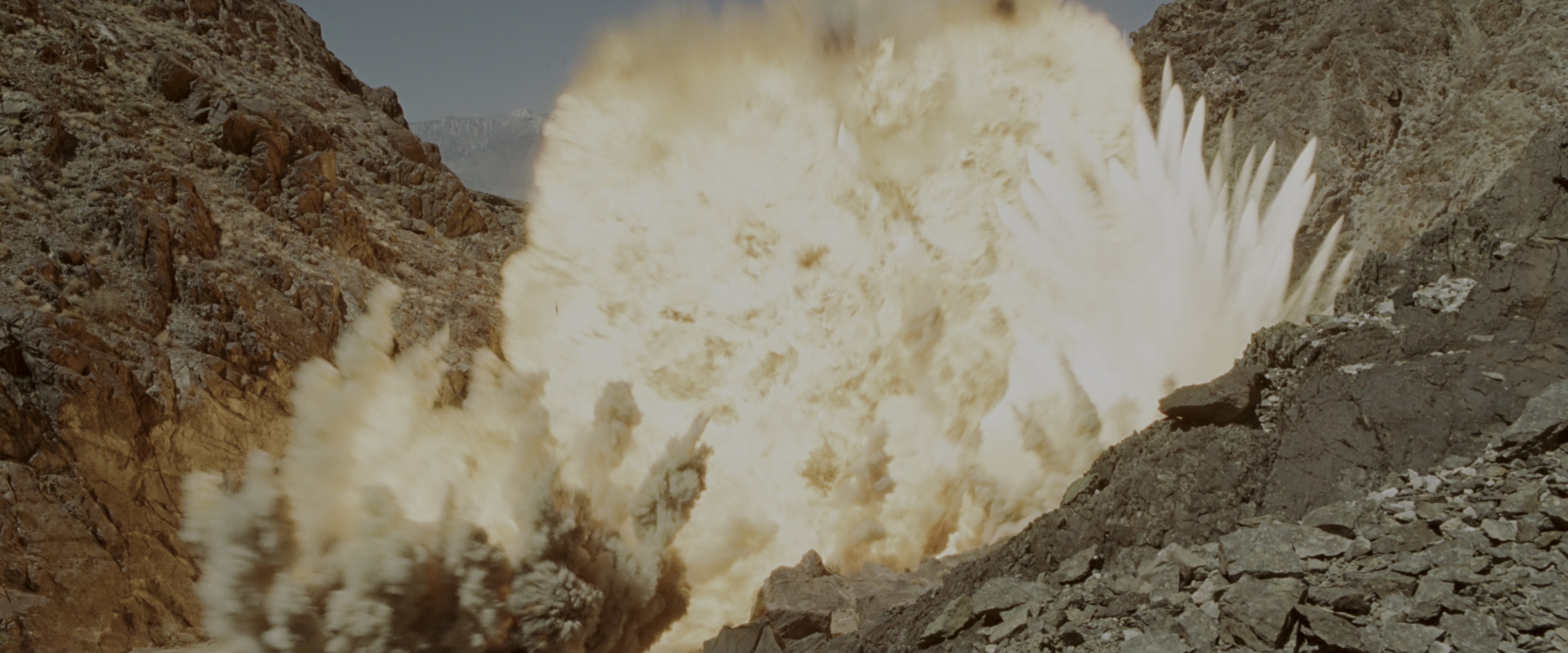 Iron Man (2008), wide, 2.40:1 — film still