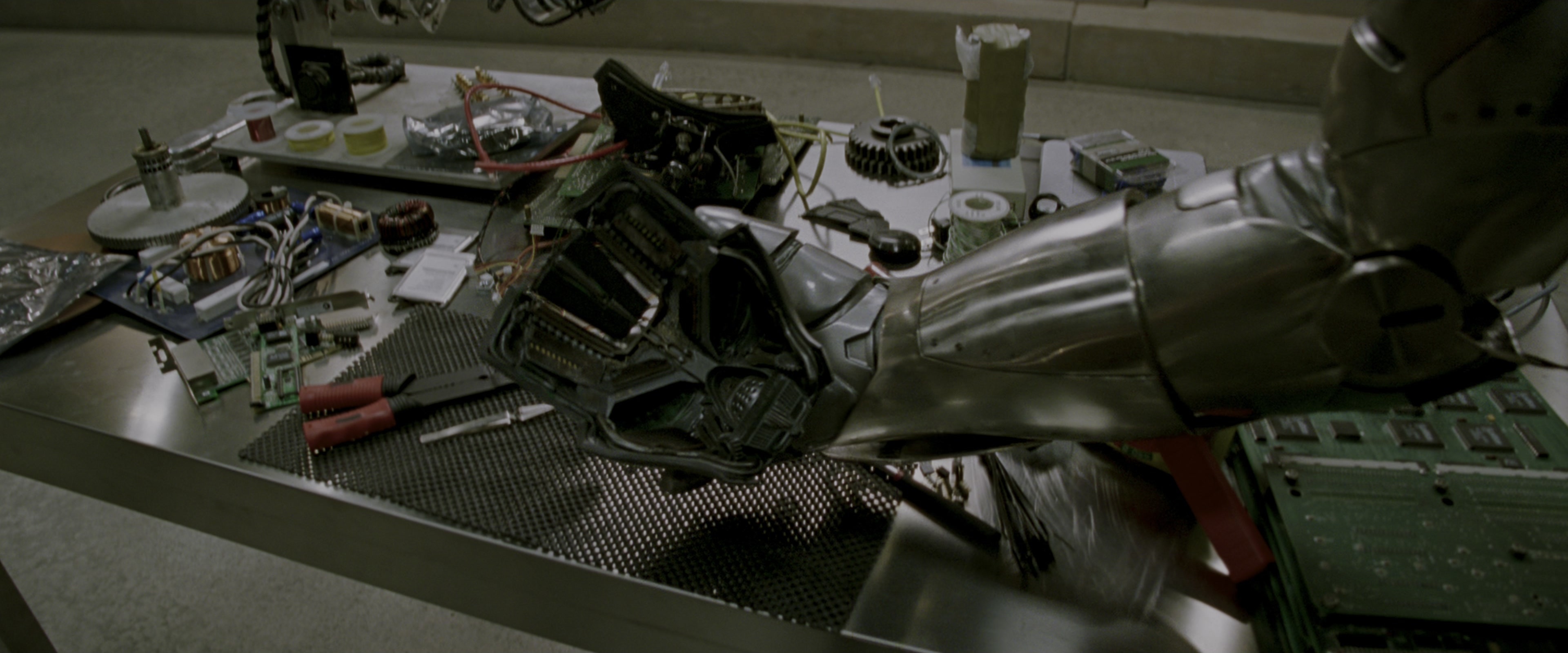 Iron Man (2008), wide, 2.40:1 — film still