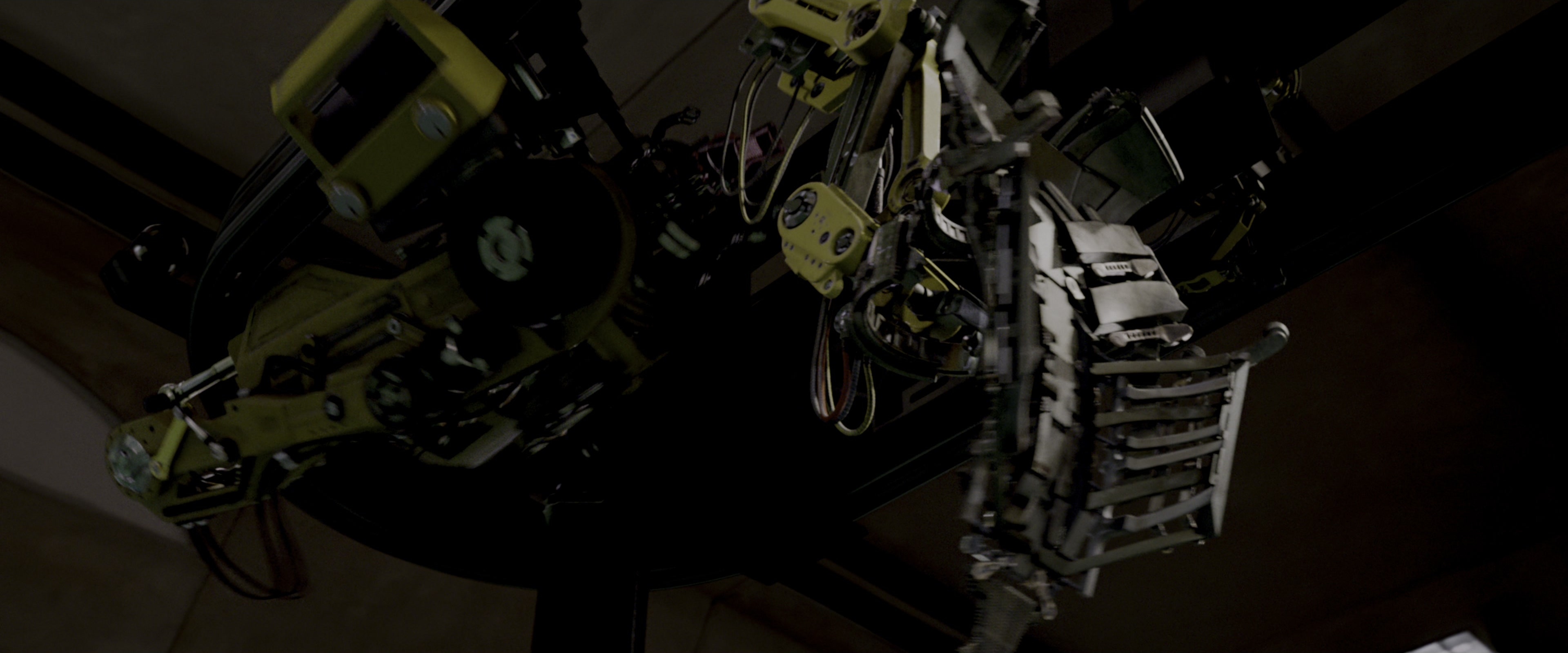 Iron Man (2008), medium, 2.40:1 — film still