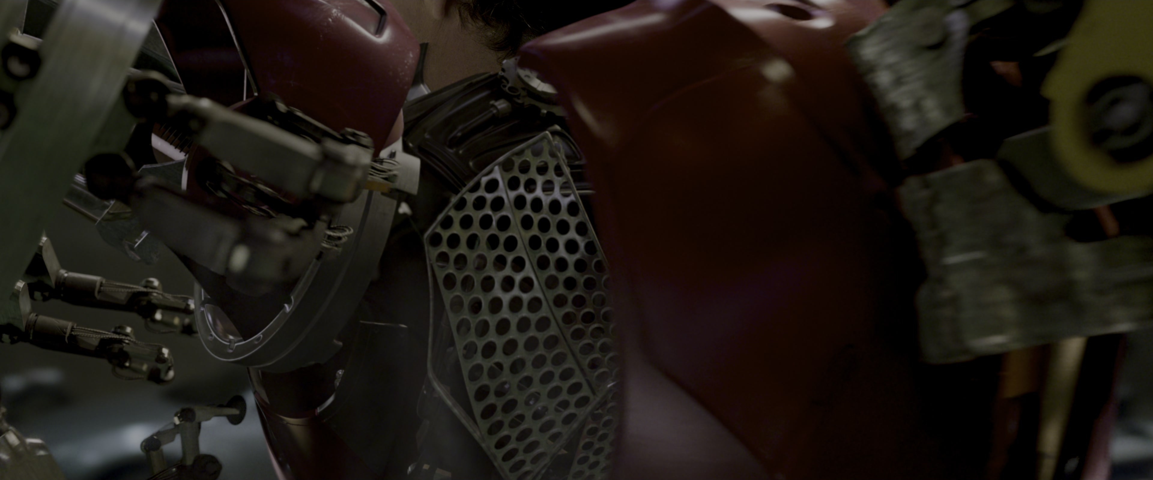 Iron Man (2008), unknown, 2.40:1 — film still